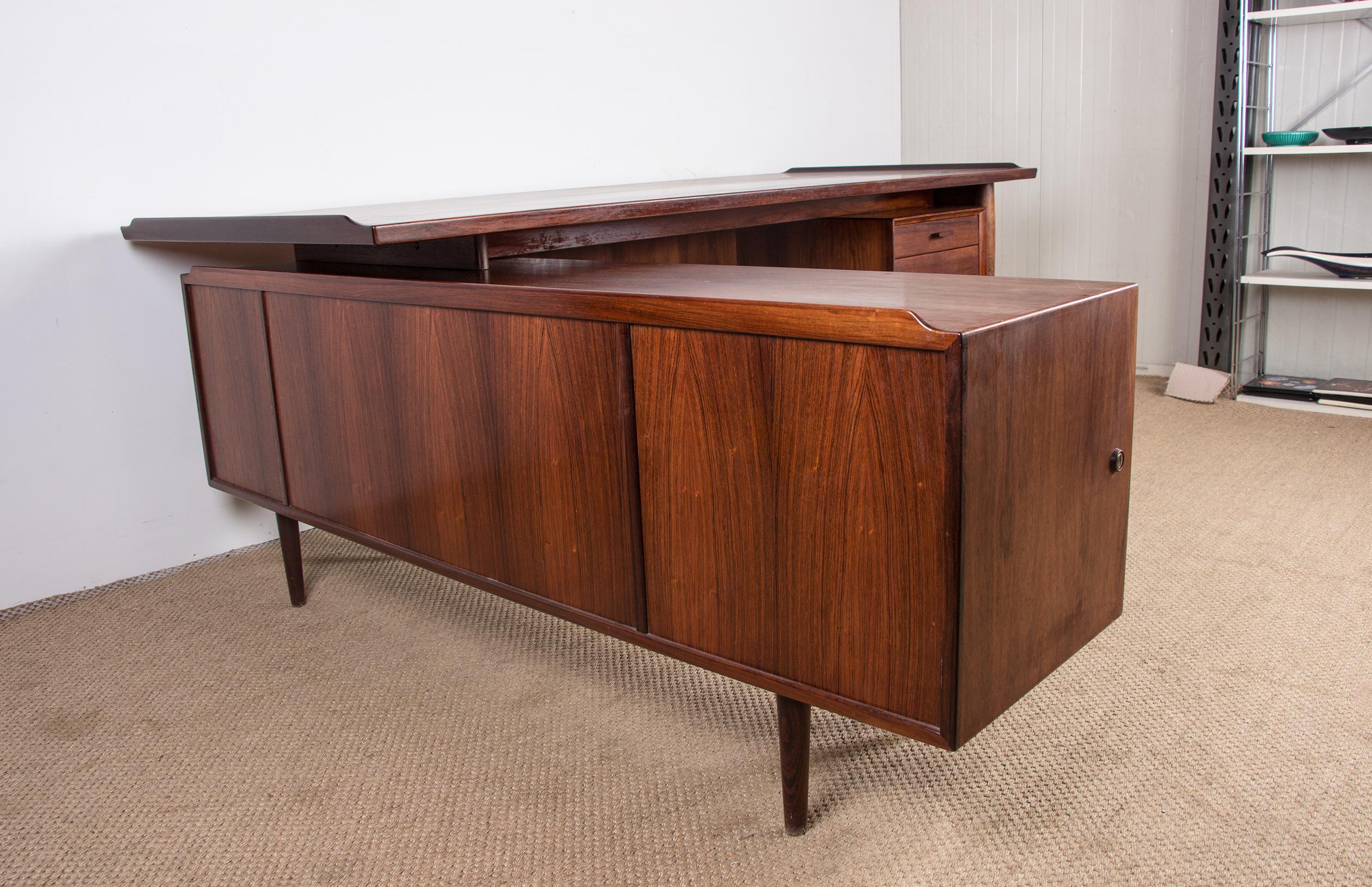 Very Large Danish Rosewood Executive Desk, Model 208 by Arne Vodder for Sibast 1 In Excellent Condition In JOINVILLE-LE-PONT, FR
