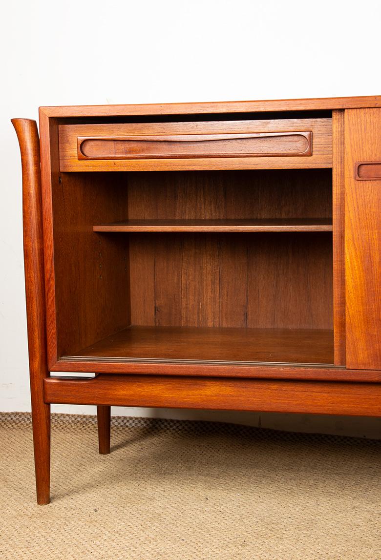 Sehr großes dänisches Sideboard 255 cm in Teak 1960. im Angebot 5