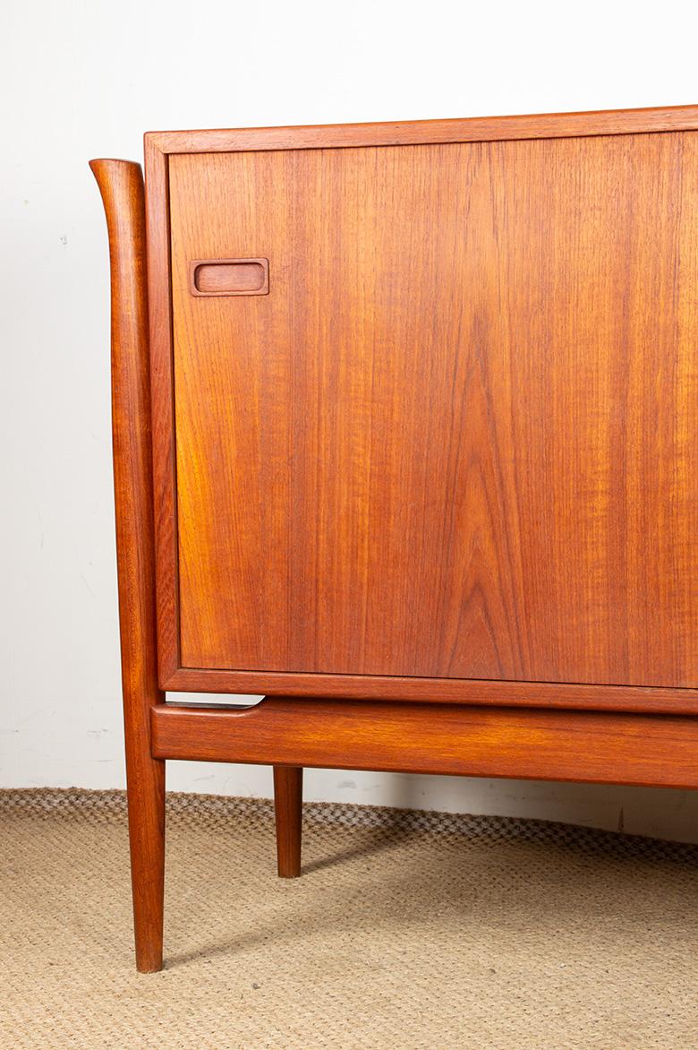 Sehr großes dänisches Sideboard 255 cm in Teak 1960. (Dänisch) im Angebot