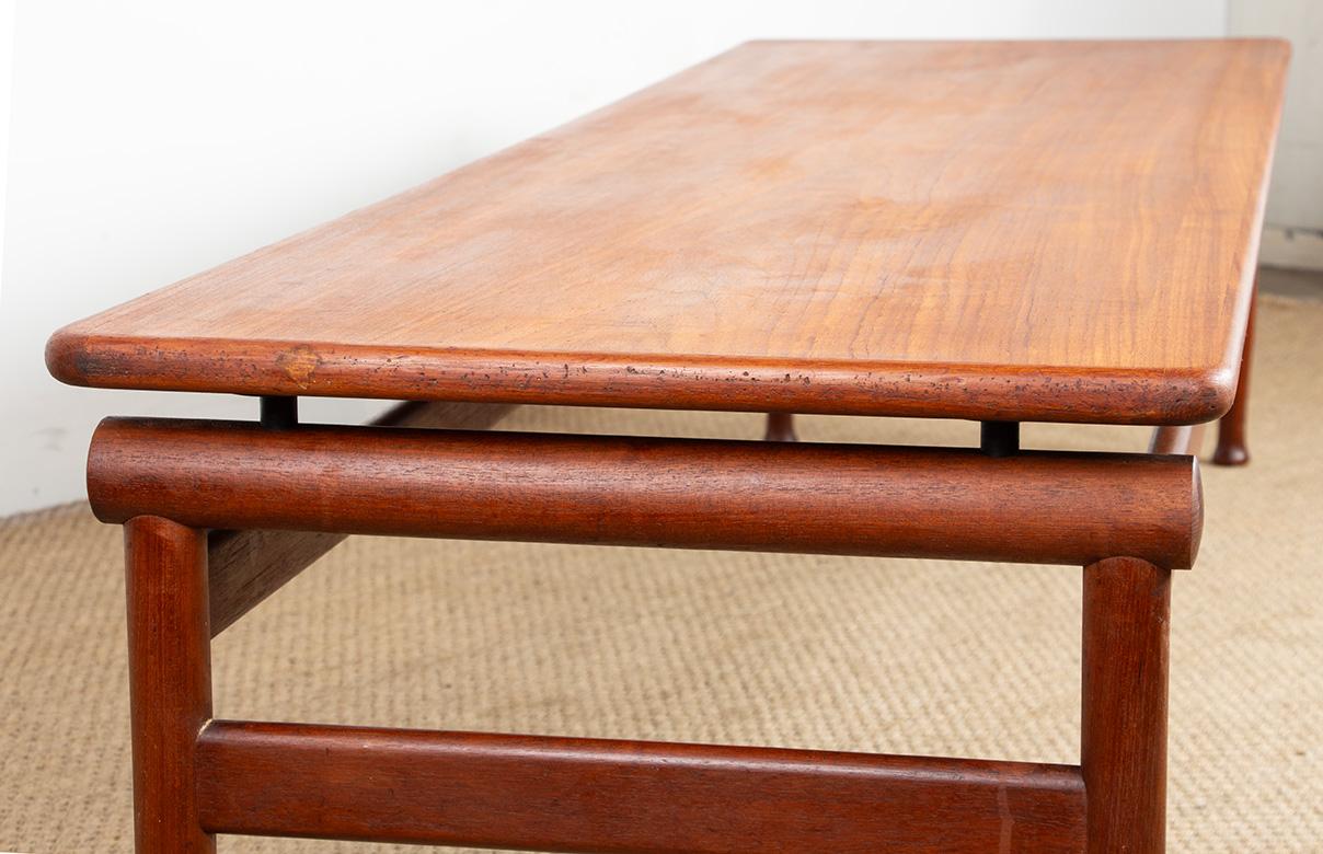 Tavolino o panca da salotto in teak danese molto grande di Borg Mogensen per Soborg. in vendita 2