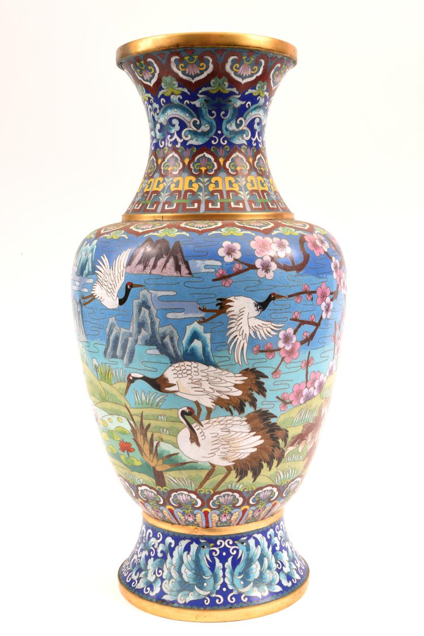 Große dekorative Cloisonné-Vase oder -Set mit Blütenblüten 1