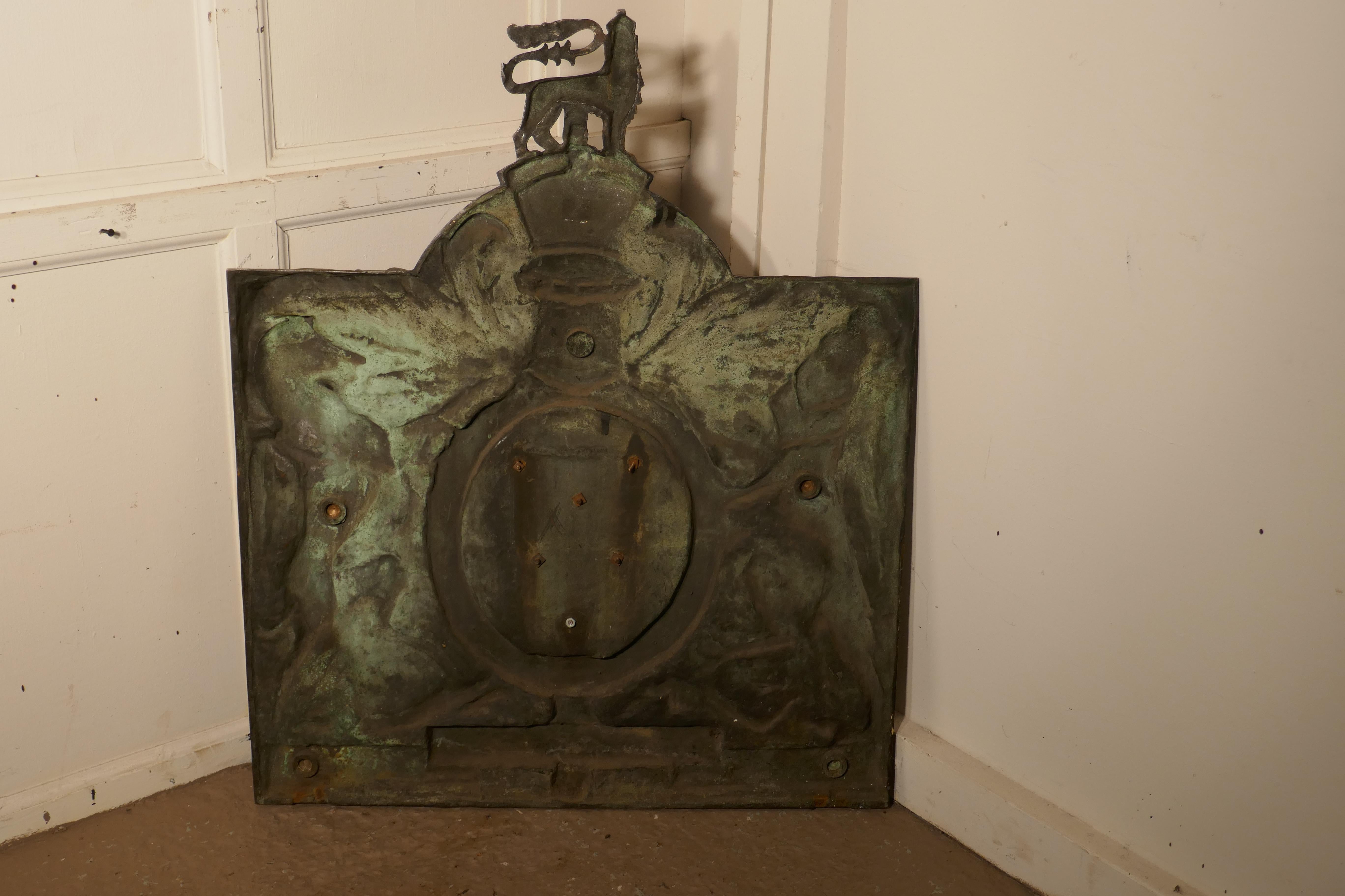 Very Large English Bronze Royal Coat of Arms Shield Wall Plaque 

Needless to say this Bronze Coat of Arms, Armorial Wall Plaque is a very heavy piece, it is made in bronze, it was originally wall hung, it has the original fixings on the back 

This