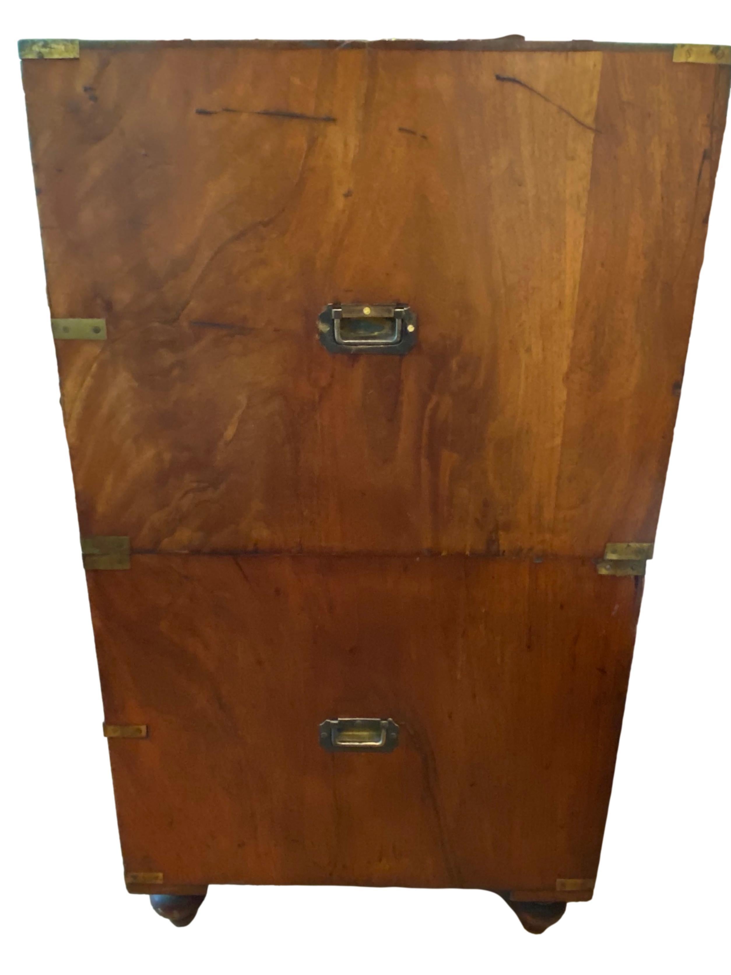 Very Large English Campaign Chest In Good Condition For Sale In East Hampton, NY