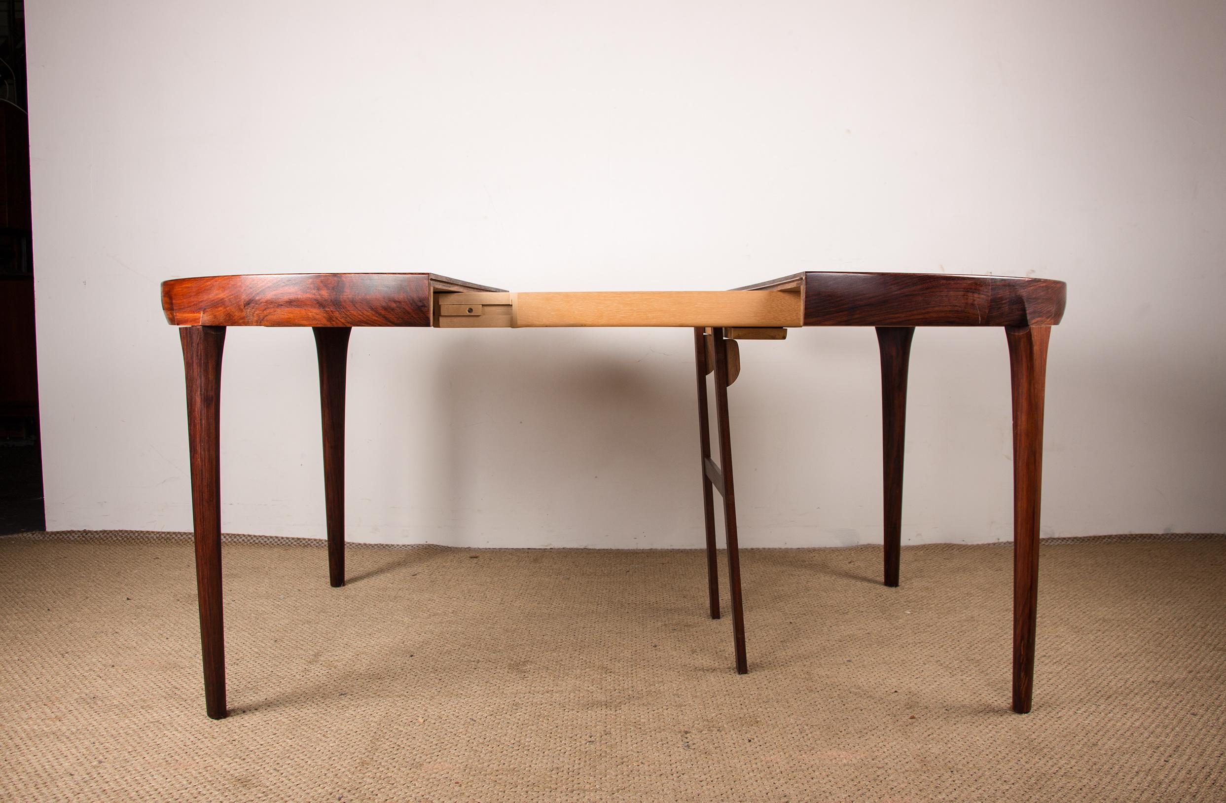 Very large extendable Danish dining table (270 cm)  Rosewood by Ib Kofod Larsen. 6