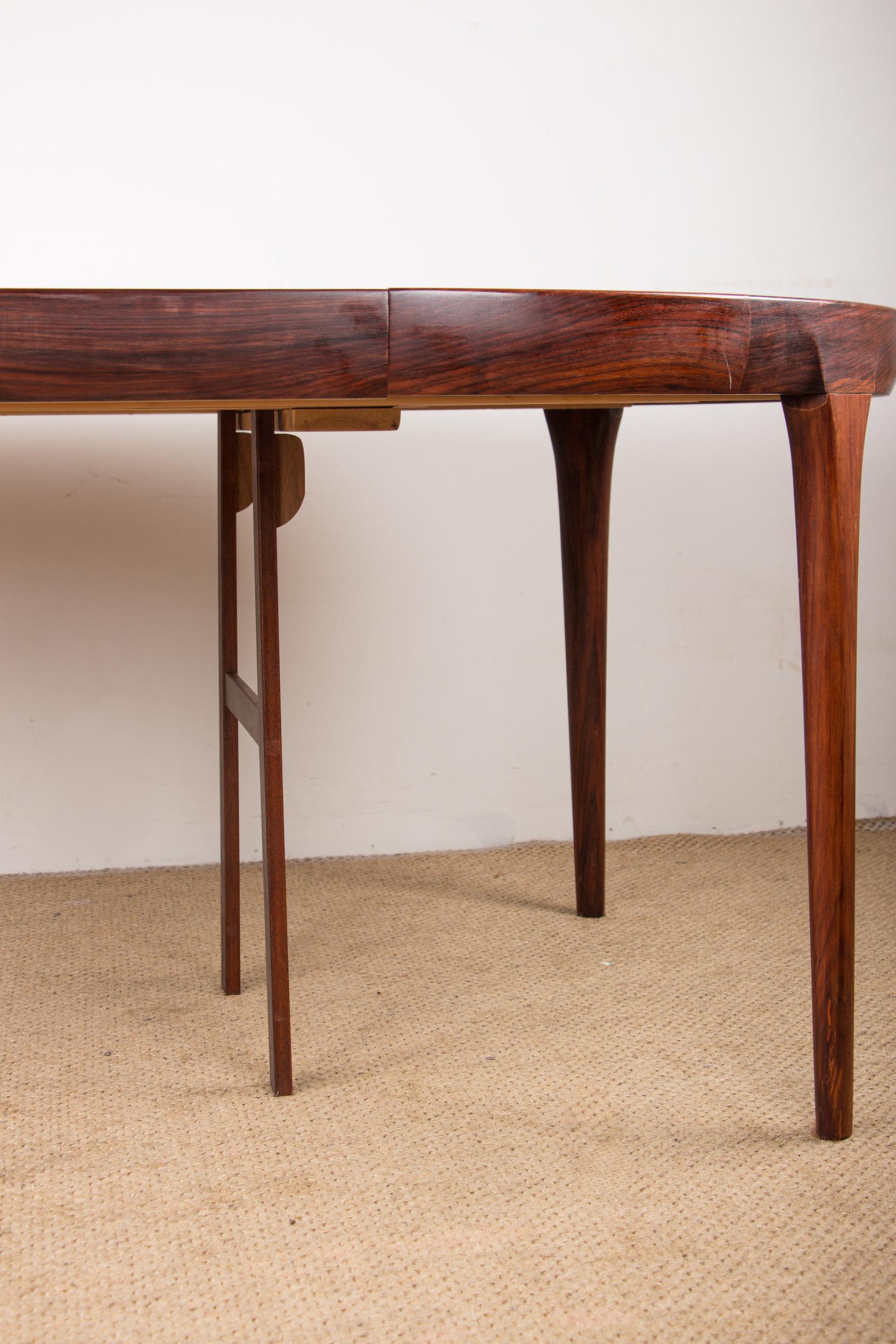 Very large extendable Danish dining table (270 cm)  Rosewood by Ib Kofod Larsen. 10