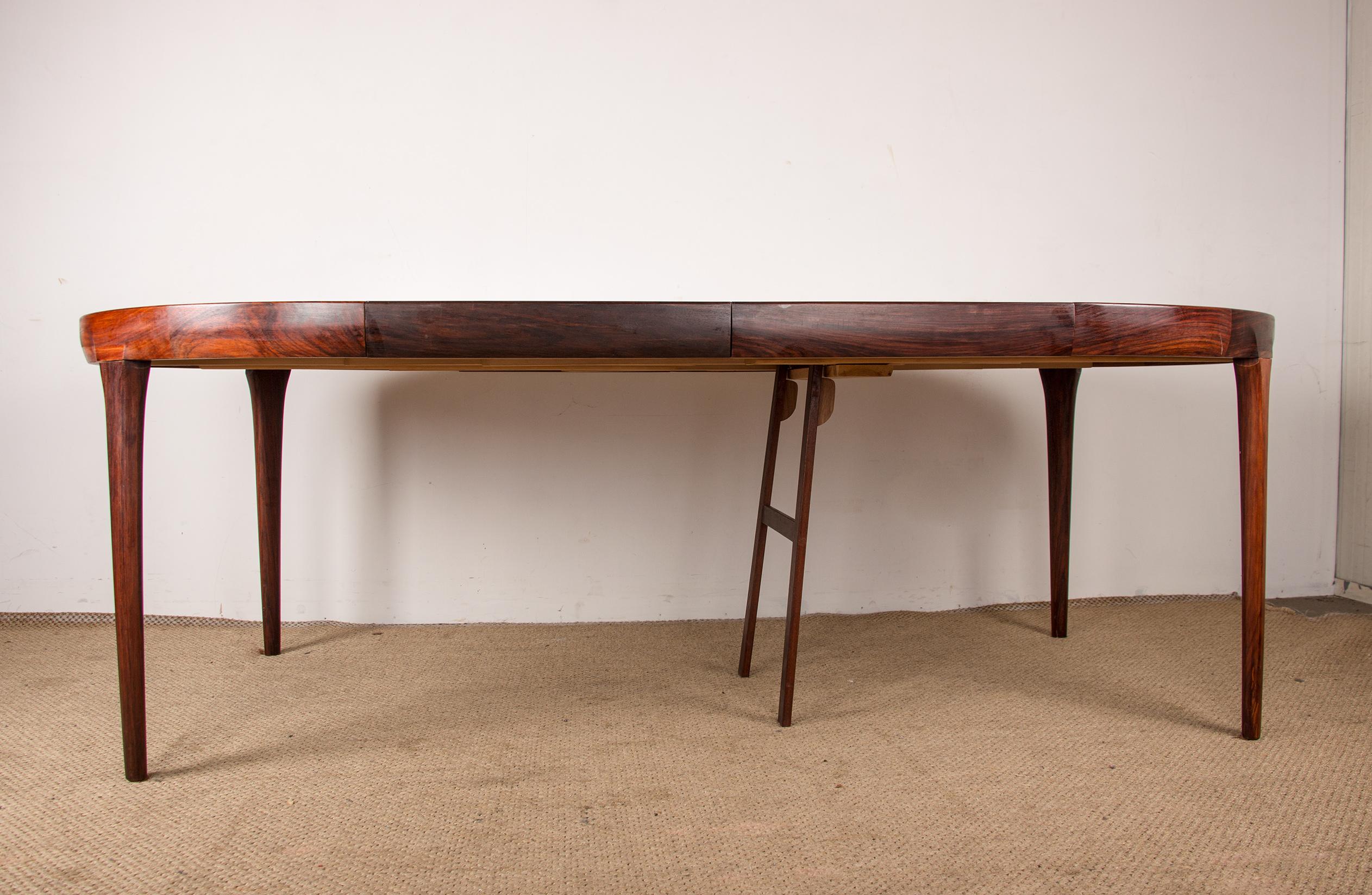 Very large extendable Danish dining table (270 cm)  Rosewood by Ib Kofod Larsen. 13