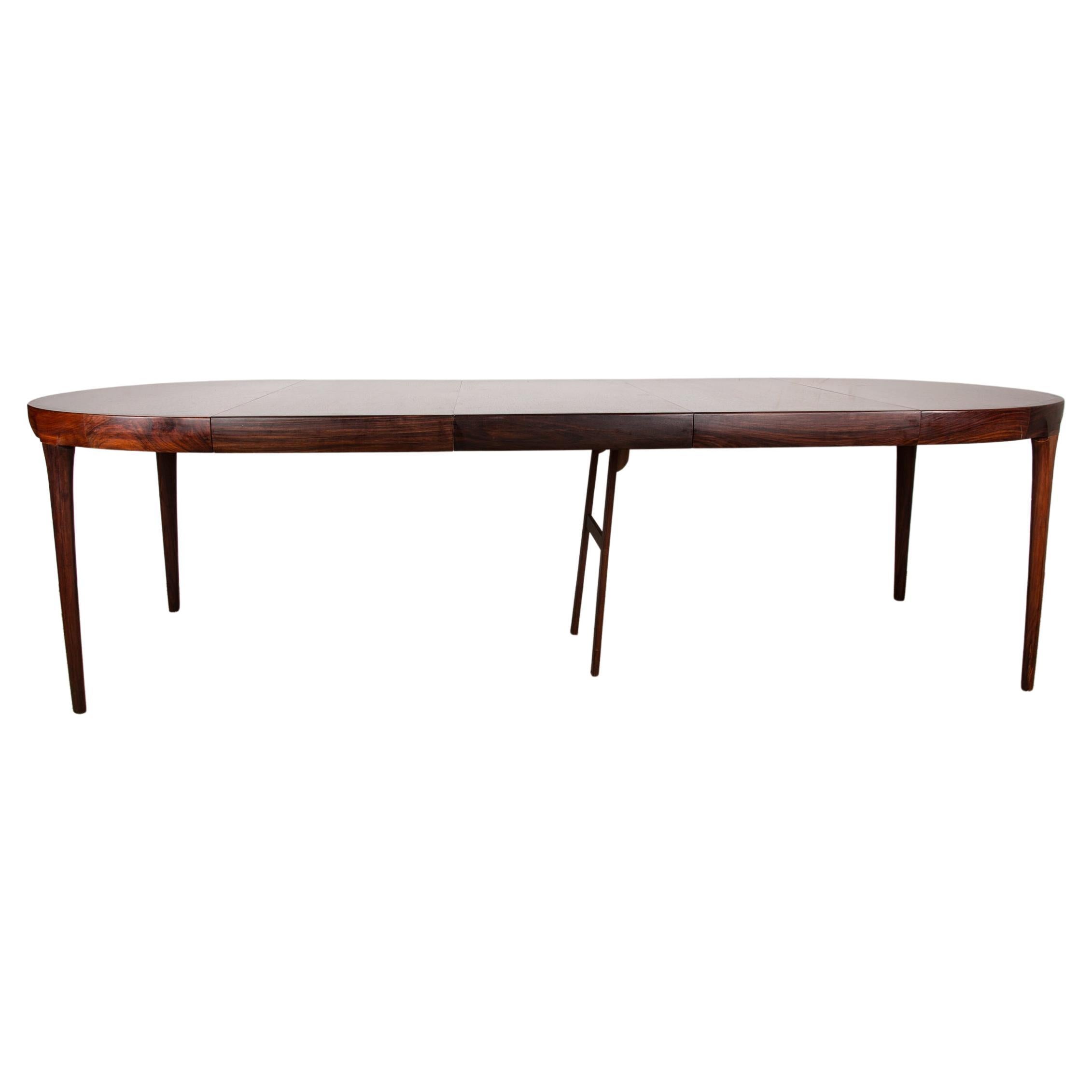 Very large extendable Danish dining table (270 cm)  Rosewood by Ib Kofod Larsen.