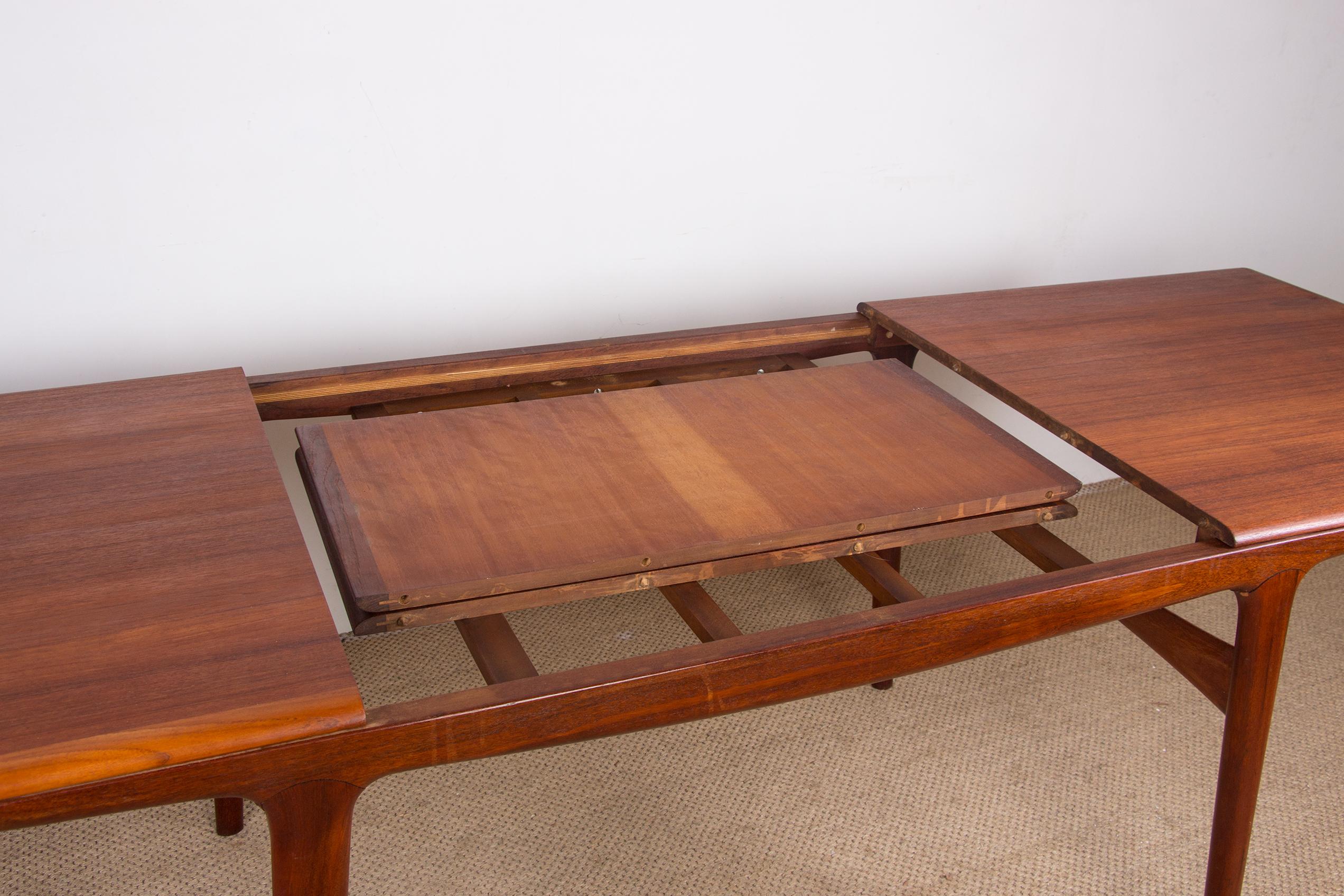 Very Large Extendable Danish Teak Table Model 207 by Arne Hovmand-Olsen for Moge 9