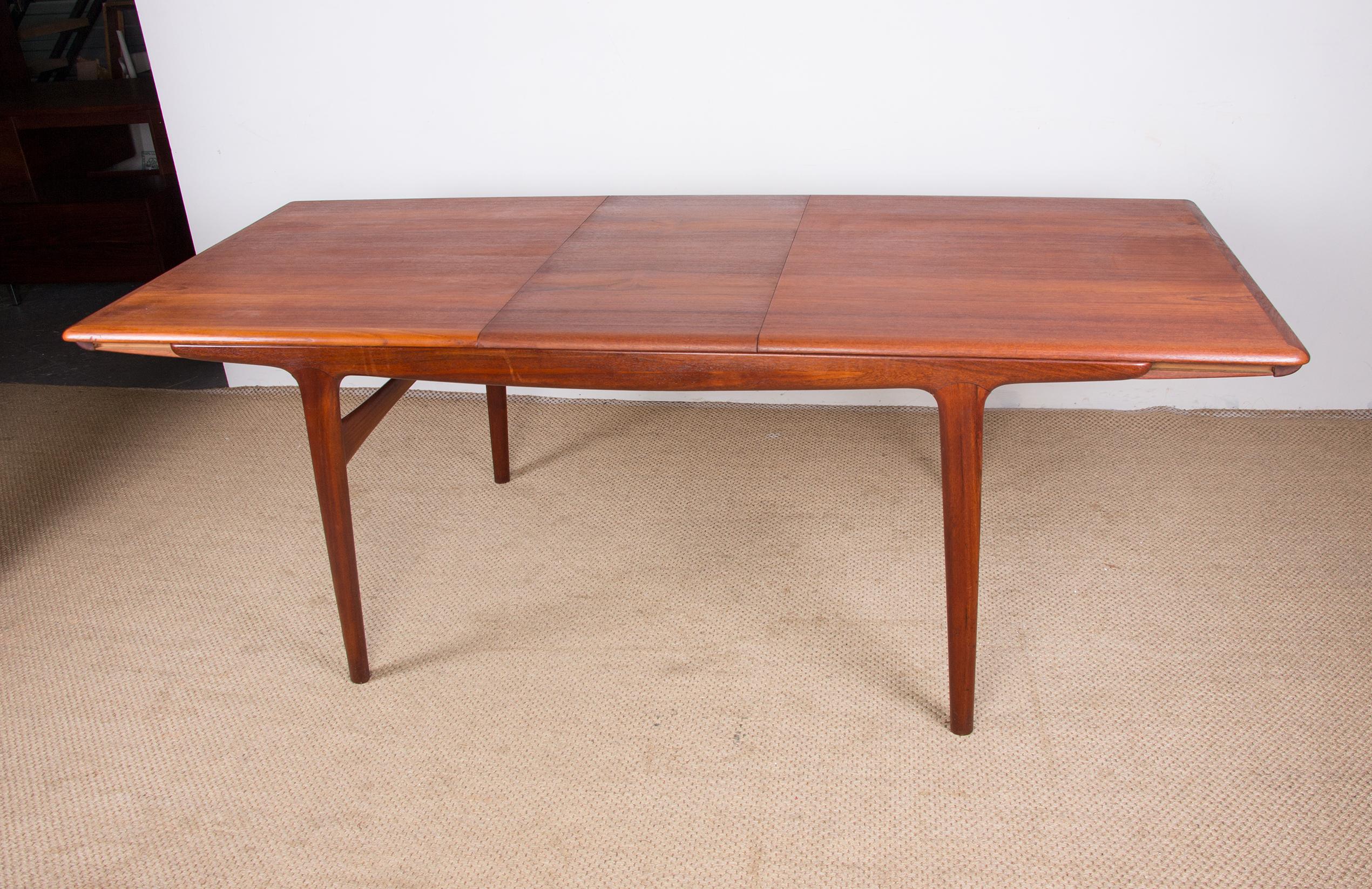Very Large Extendable Danish Teak Table Model 207 by Arne Hovmand-Olsen for Moge 10