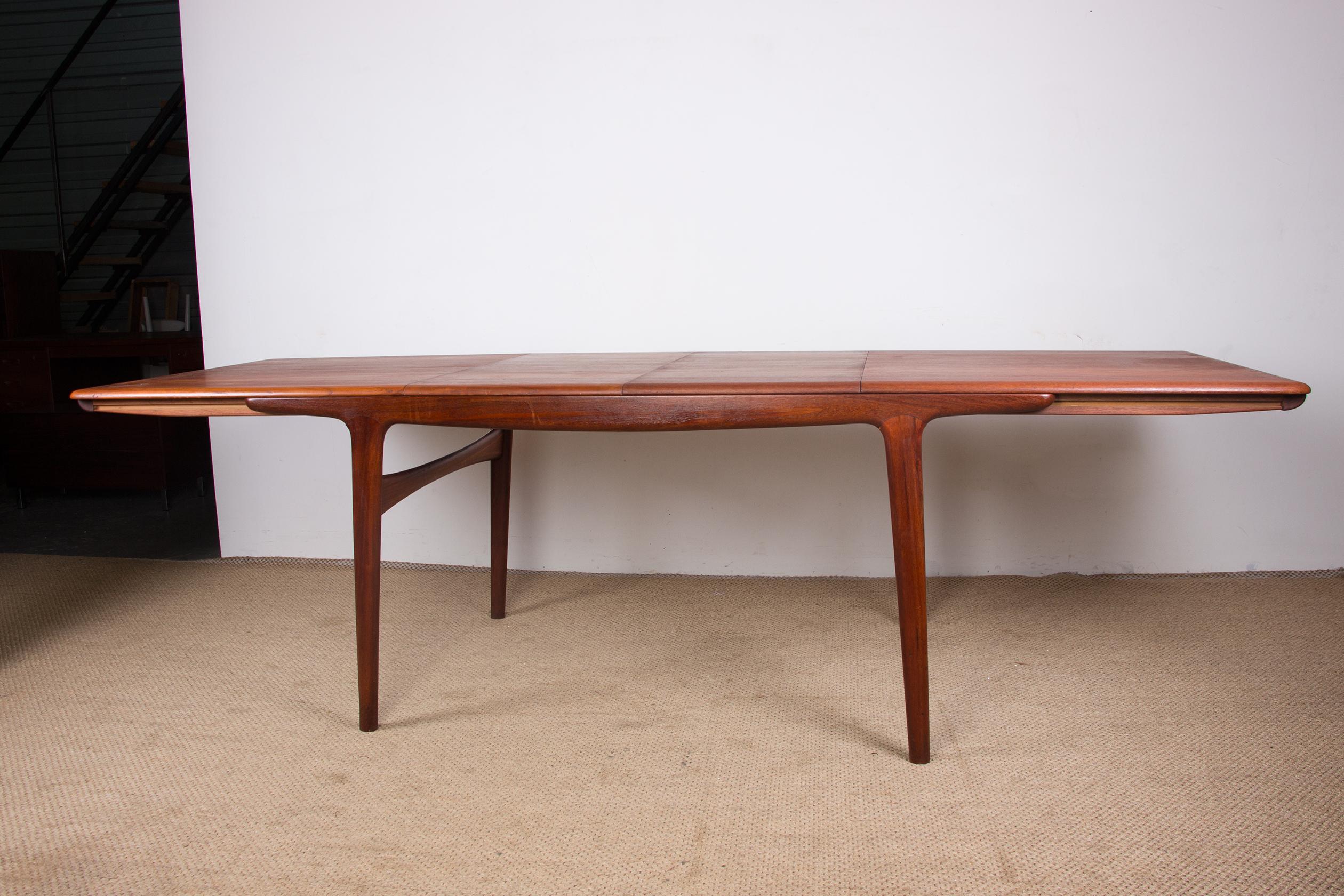 Very Large Extendable Danish Teak Table Model 207 by Arne Hovmand-Olsen for Moge 13