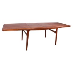 Très grande table danoise extensible en teck modèle 207 d'Arne Hovmand-Olsen pour Moge