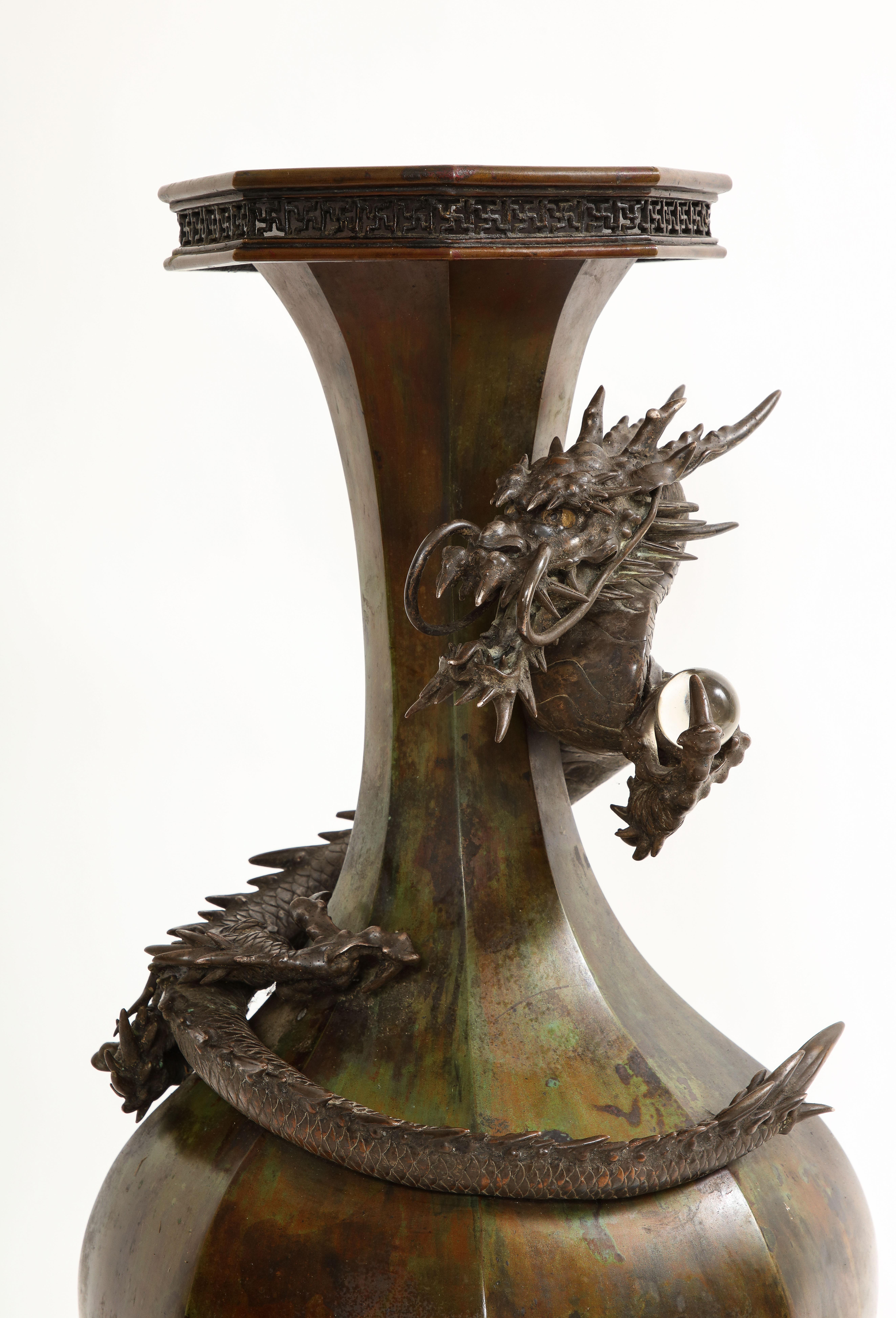 Very Large Fantastic Japanese Meji Period Patinated Bronze Dragon Vase For Sale 2