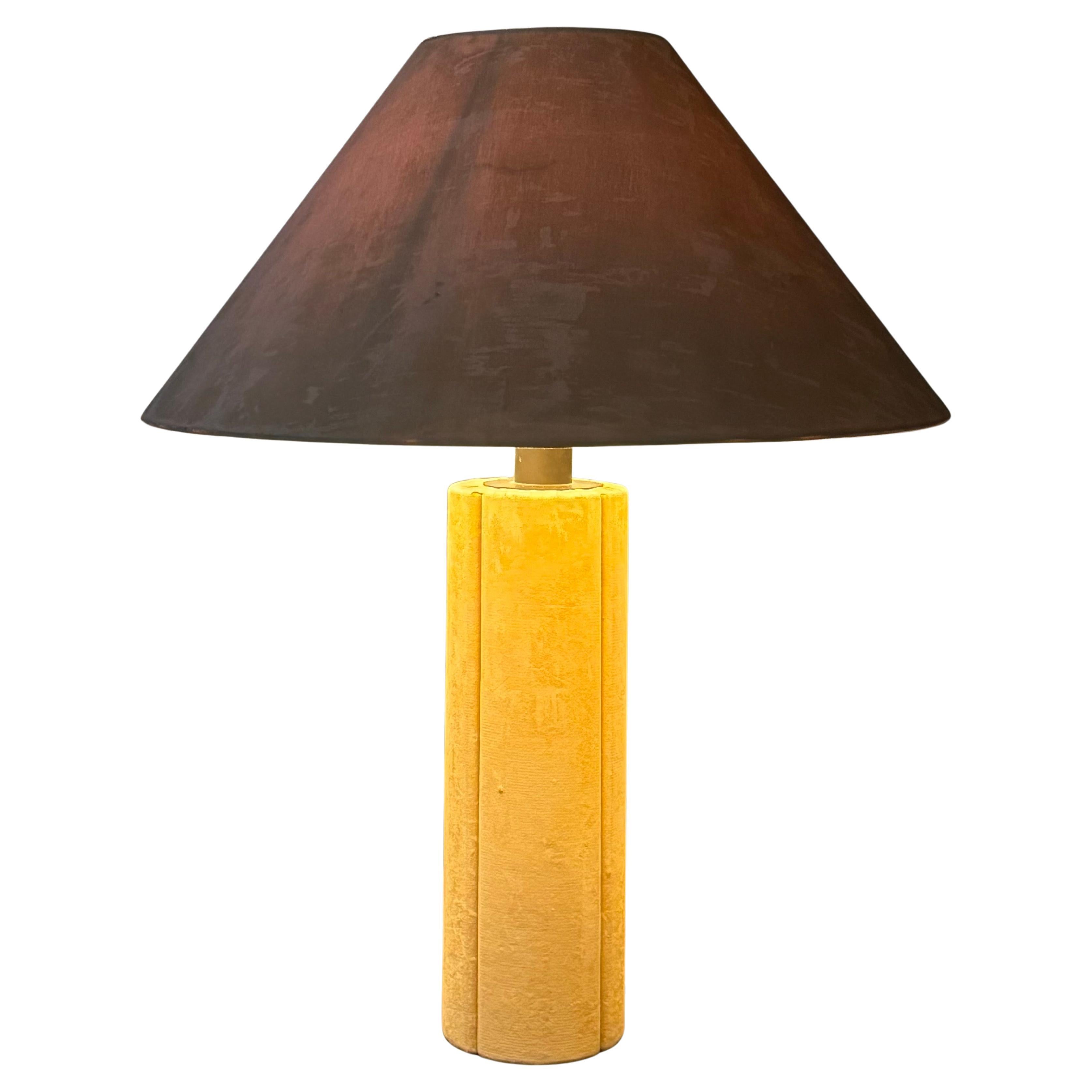 Lámpara de sobremesa muy grande de ante sintético de Ingo Maurer para Design M, años 70 en venta 2
