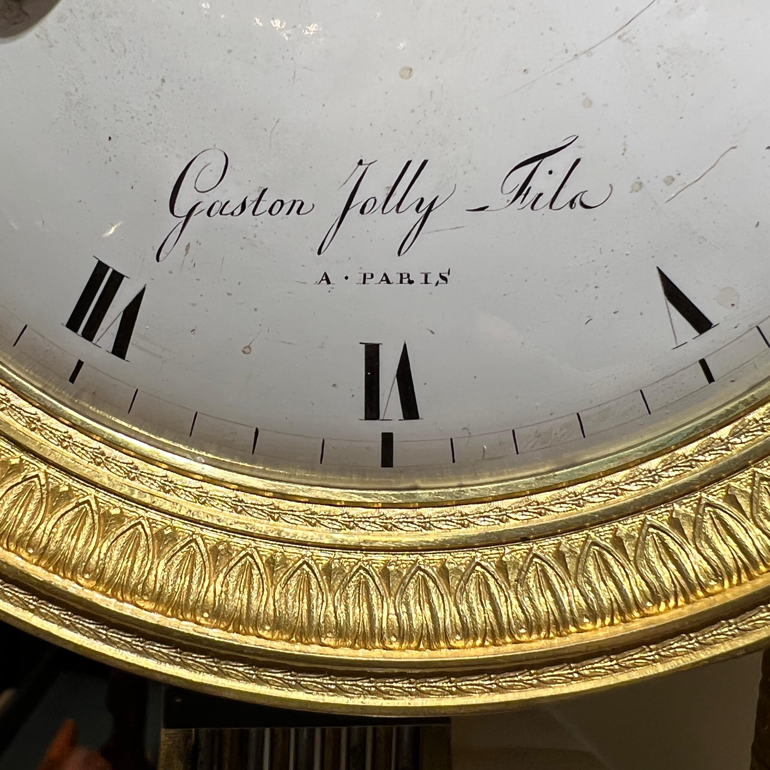 Très grande horloge de cheminée française du 19ème siècle en bronze doré d'époque Empire en vente 1