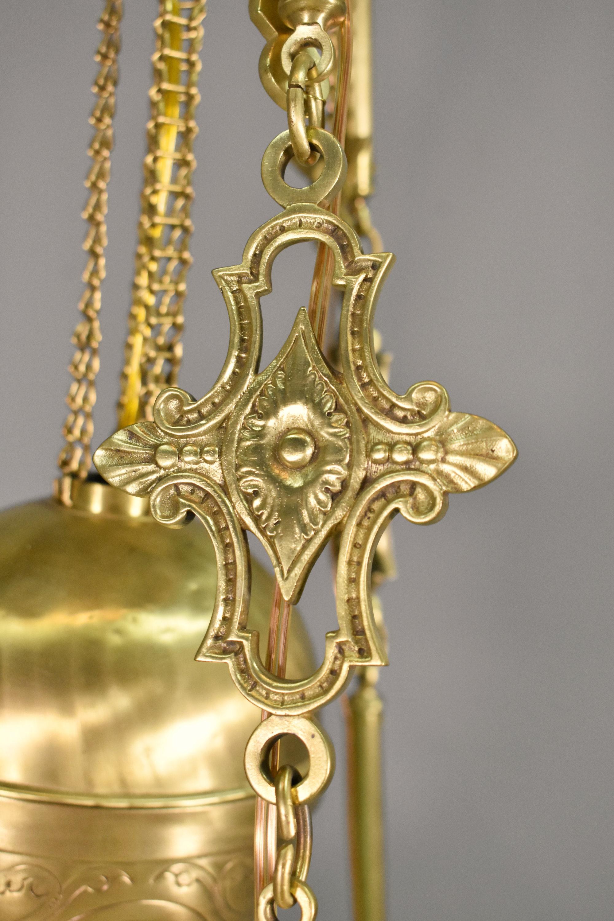 Très grand lustre français en bronze et opaline d'époque Napoléon III en vente 3