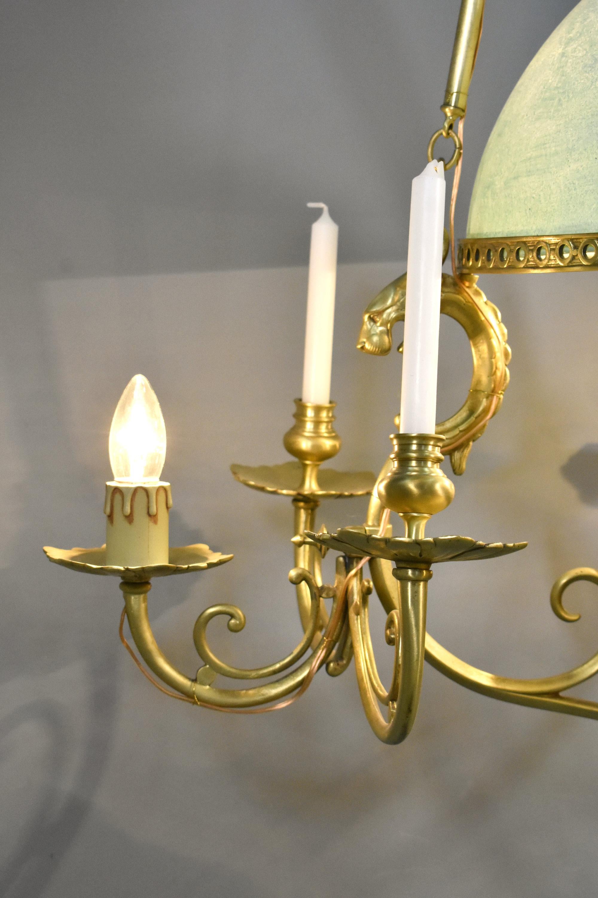 Très grand lustre français en bronze et opaline d'époque Napoléon III en vente 7