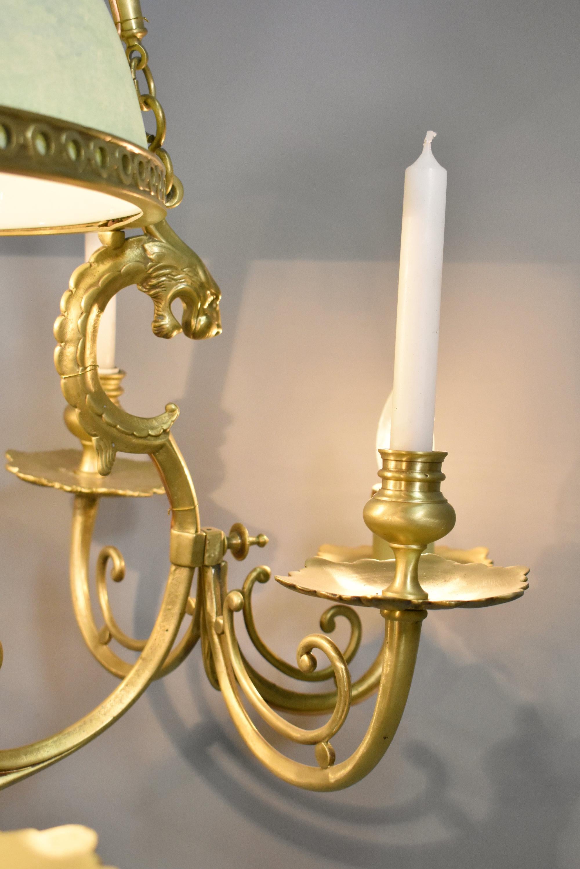 Très grand lustre français en bronze et opaline d'époque Napoléon III en vente 8