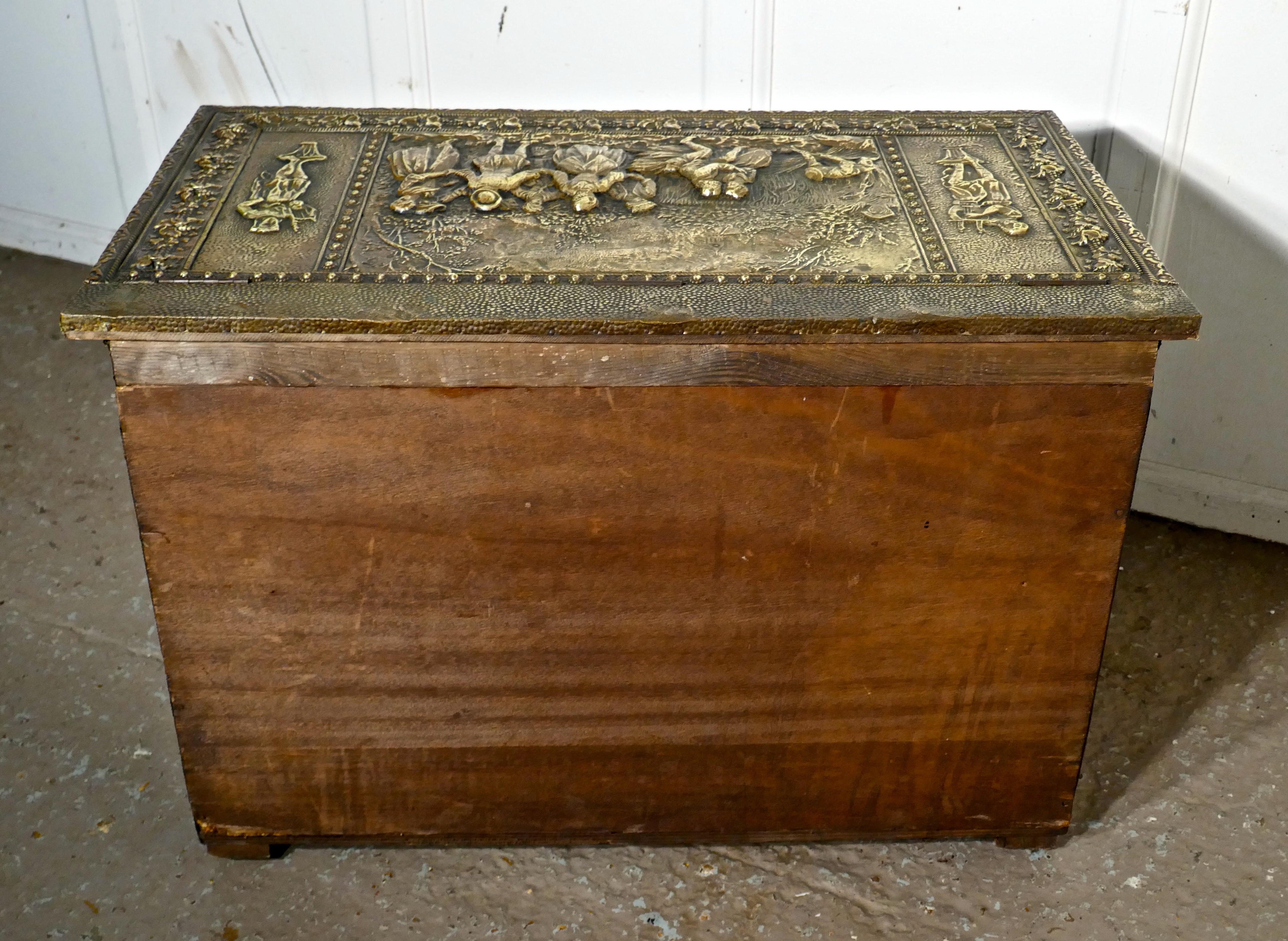 Very Large French Embossed Brass Log Box, with Country Scenes In Good Condition In Chillerton, Isle of Wight