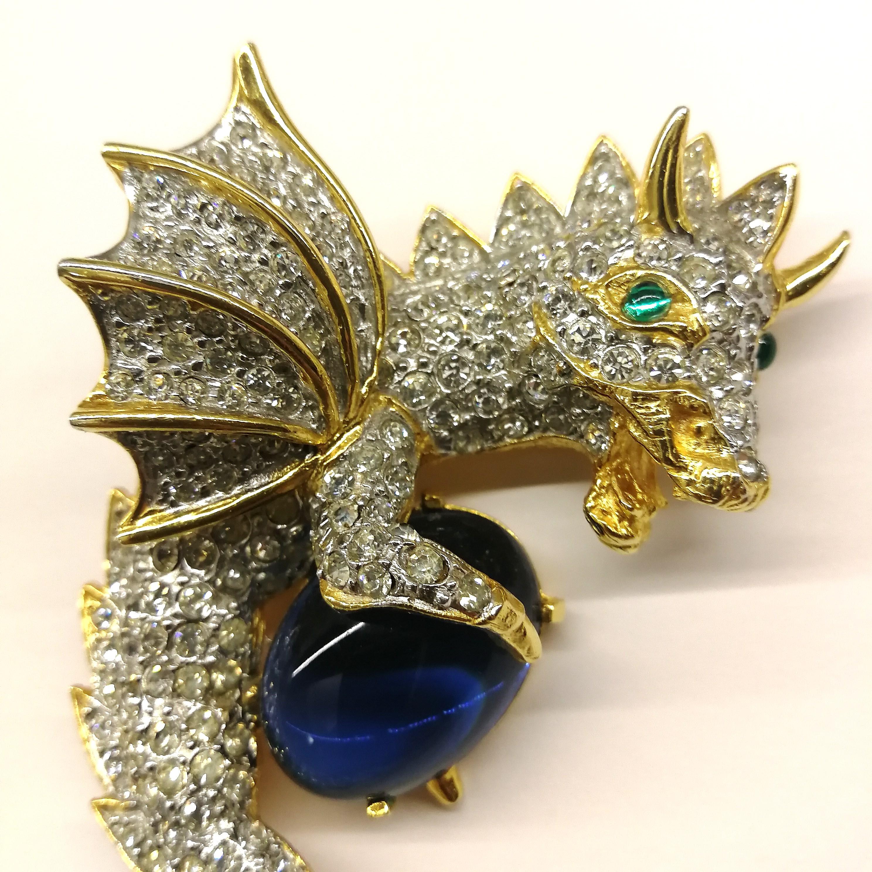 Very large gilt metal and paste 'greedy dragon' brooch, Kenneth Jay Lane, 1960s In Good Condition In Greyabbey, County Down