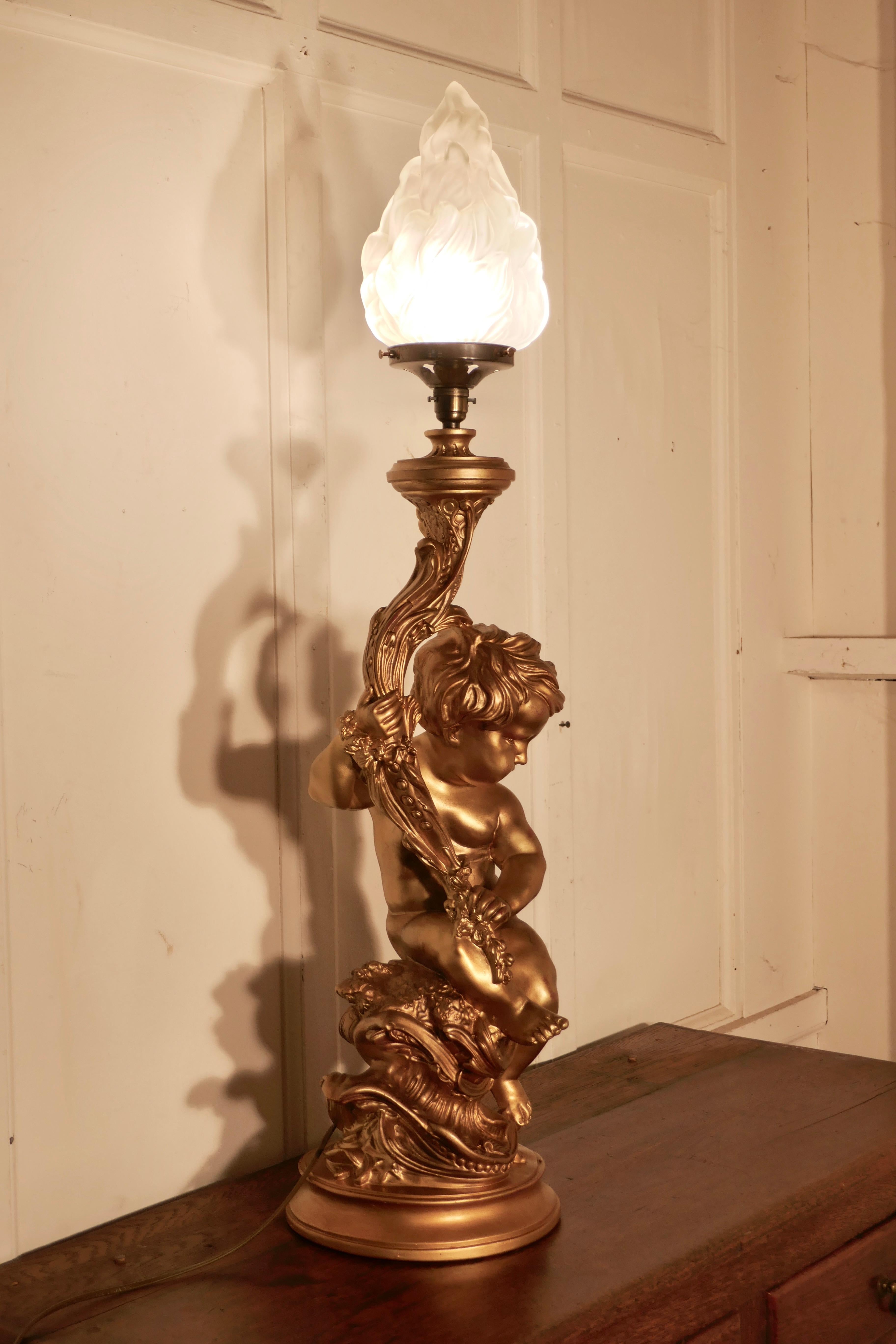 Enorme Lámpara de Mesa Dorada en Forma de Querubín o Putti Art Decó en venta