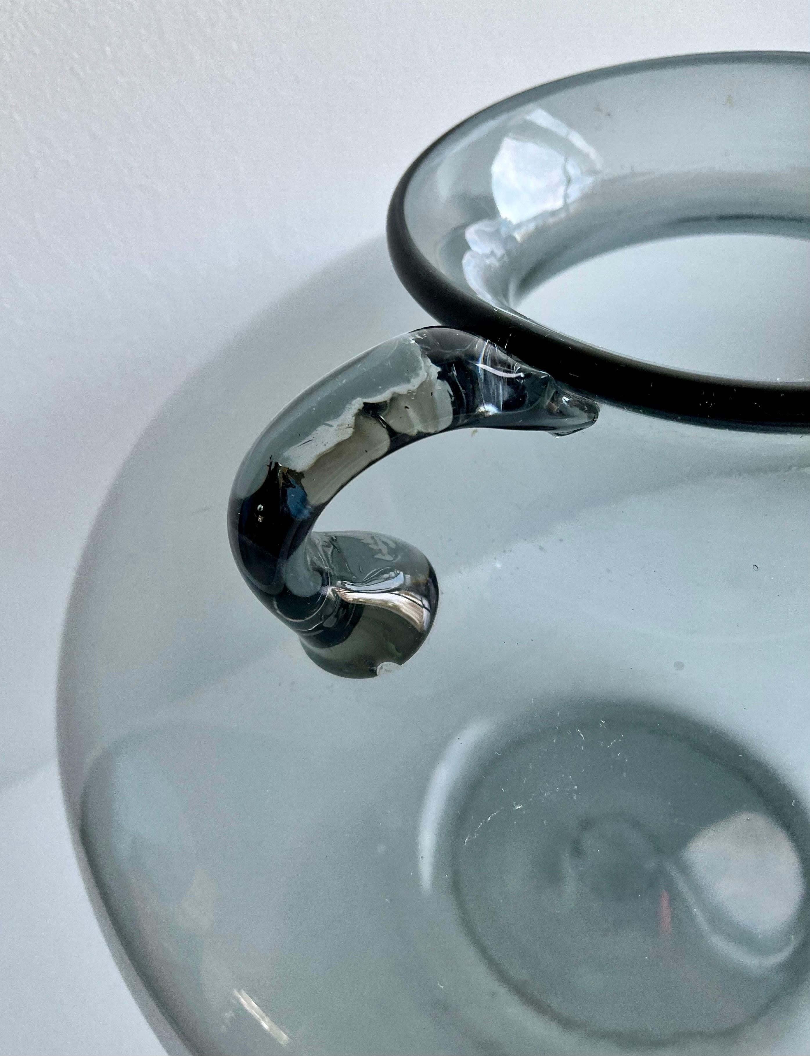 Très grand vase en verre dans le style de Vittorio Zecchin en vente 3