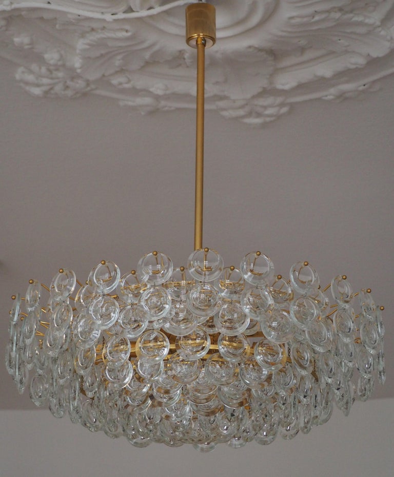 Very Large Gold-Plated and Cut Glass Chandelier by Palwa, circa 1960s For Sale 7