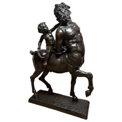 Sehr große Grand Tour italienische Bronze von Kentaur von Eros nach der Antike neckt