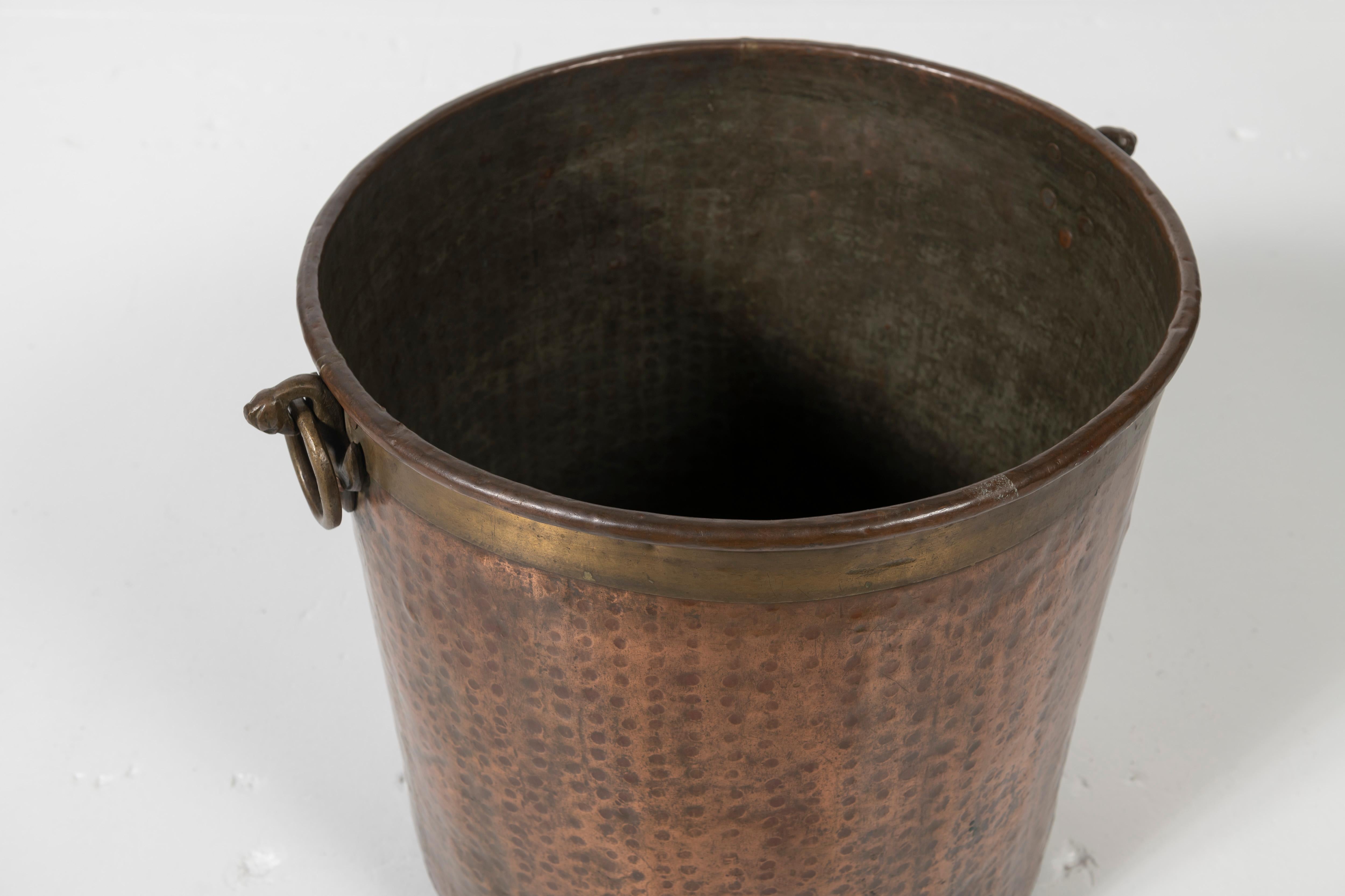 Very Large Hammered Copper Planter with Brass Details In Good Condition In San Francisco, CA