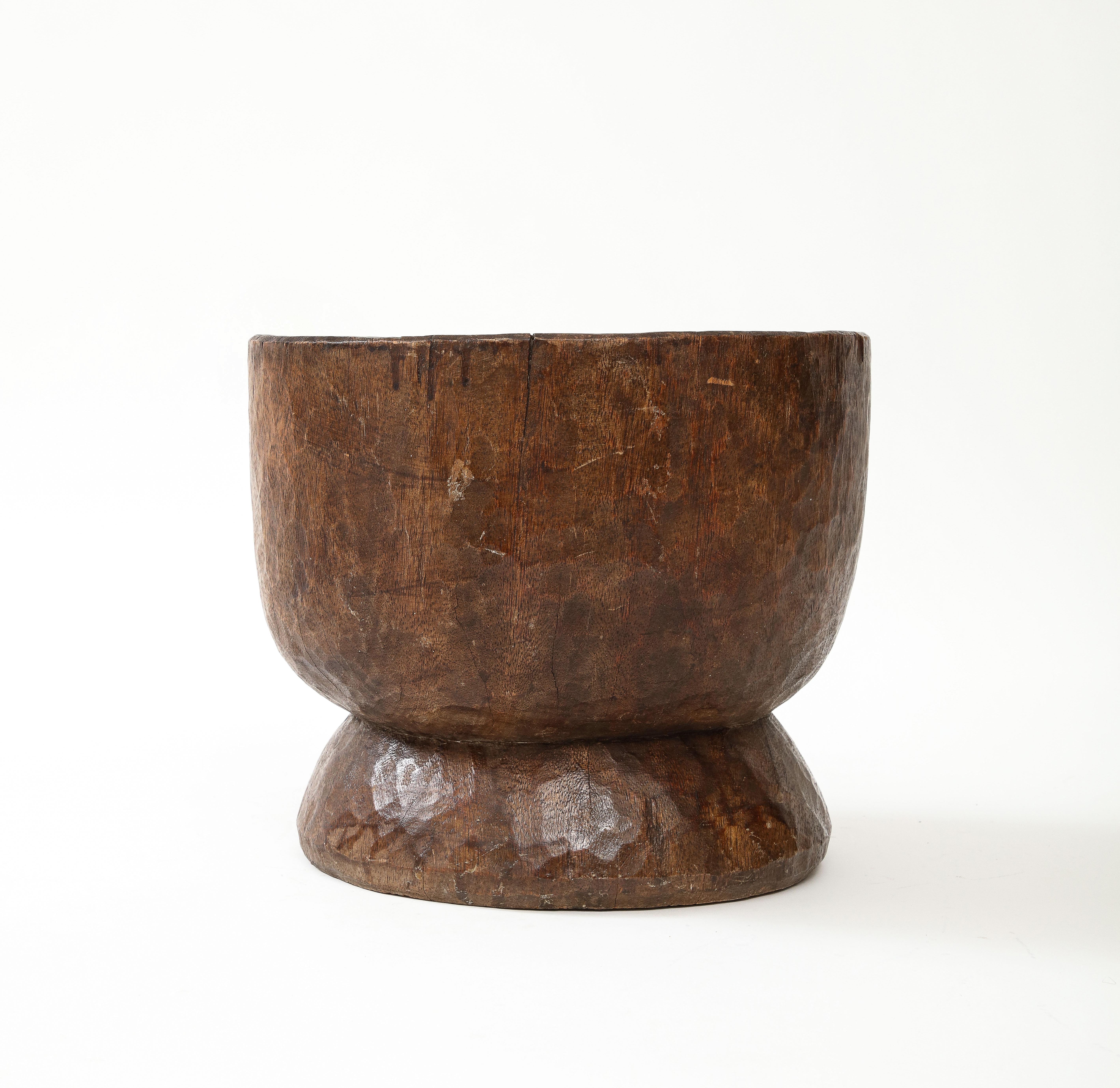 Very Large Hand Carved Walnut Mortar, France, c. 1900 For Sale 3