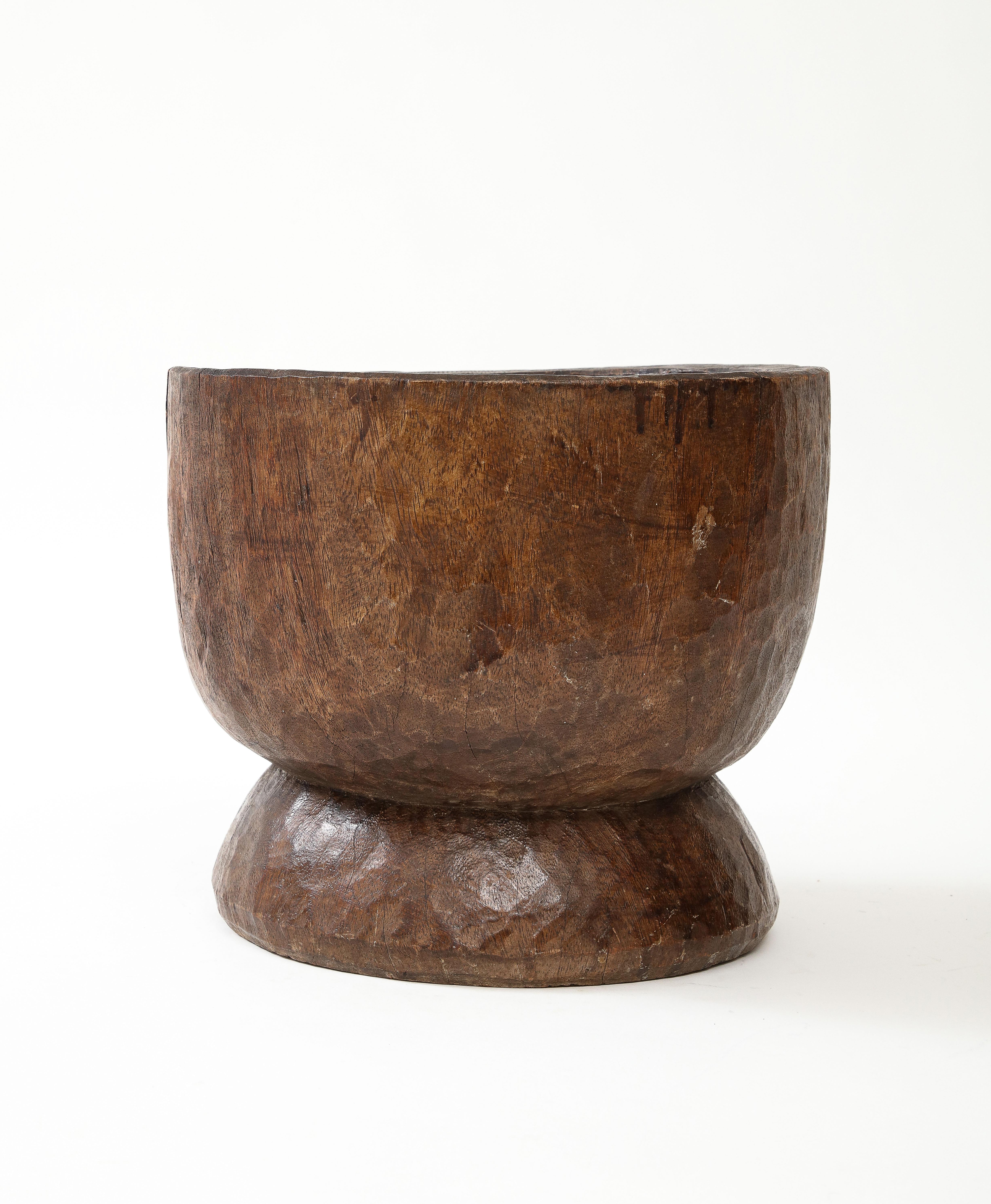 Very Large Hand Carved Walnut Mortar, France, c. 1900 For Sale 1
