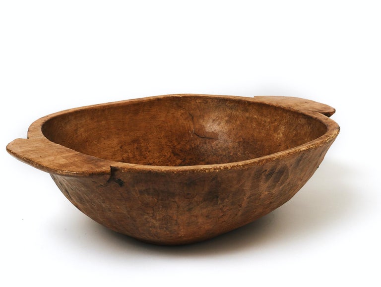 Very Large Hand Carved Wooden Bowl, Early 20th Century For Sale 7