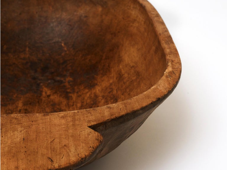 Very Large Hand Carved Wooden Bowl, Early 20th Century For Sale 2