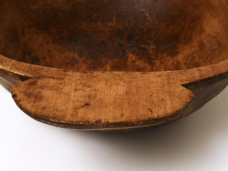 Very Large Hand Carved Wooden Bowl, Early 20th Century For Sale 3