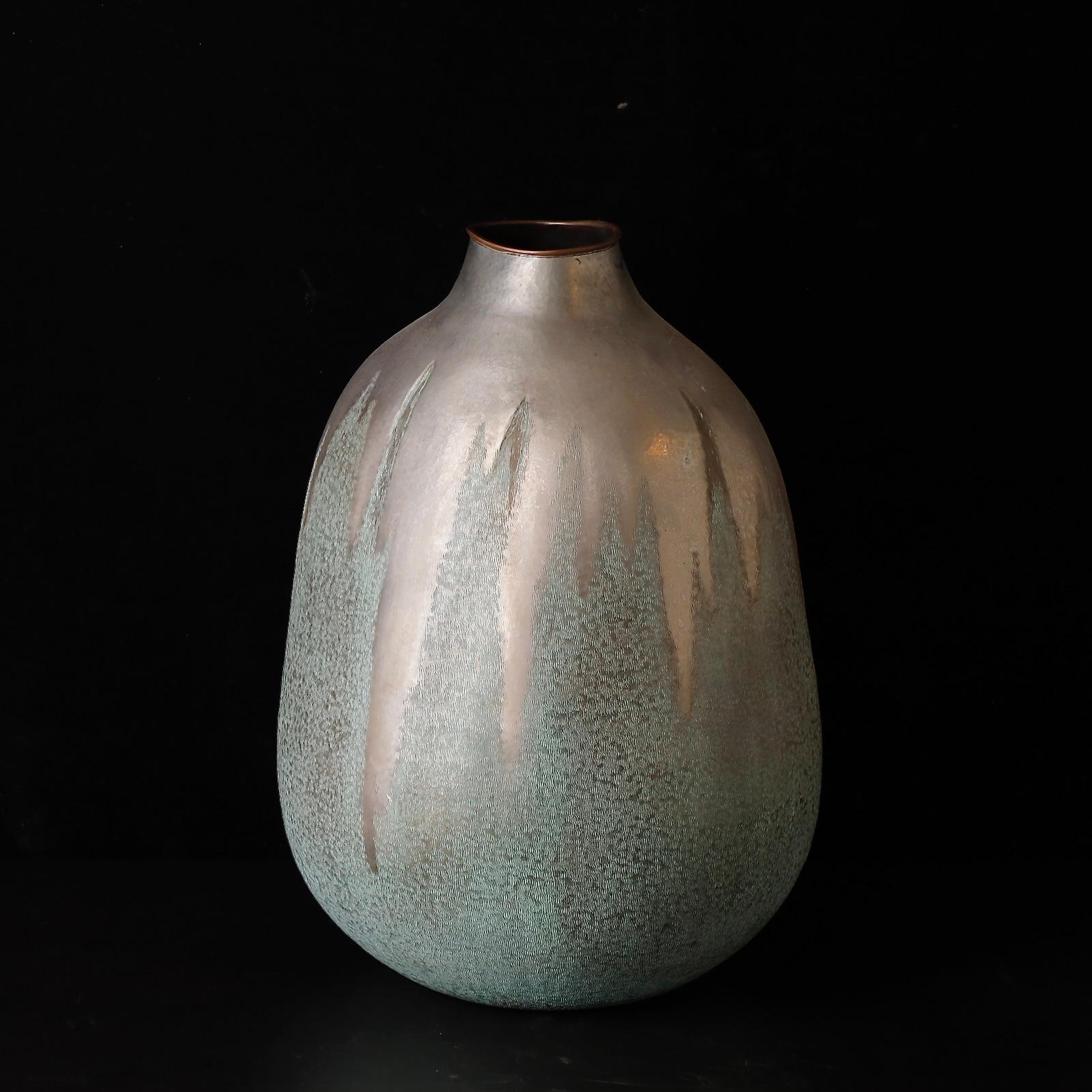 Copper Very large hand hammered signed copper vase For Sale