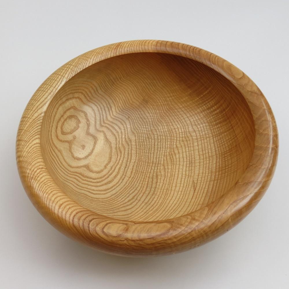 Very large hand turned Rippled Ash Bowl Made in England For Sale 1