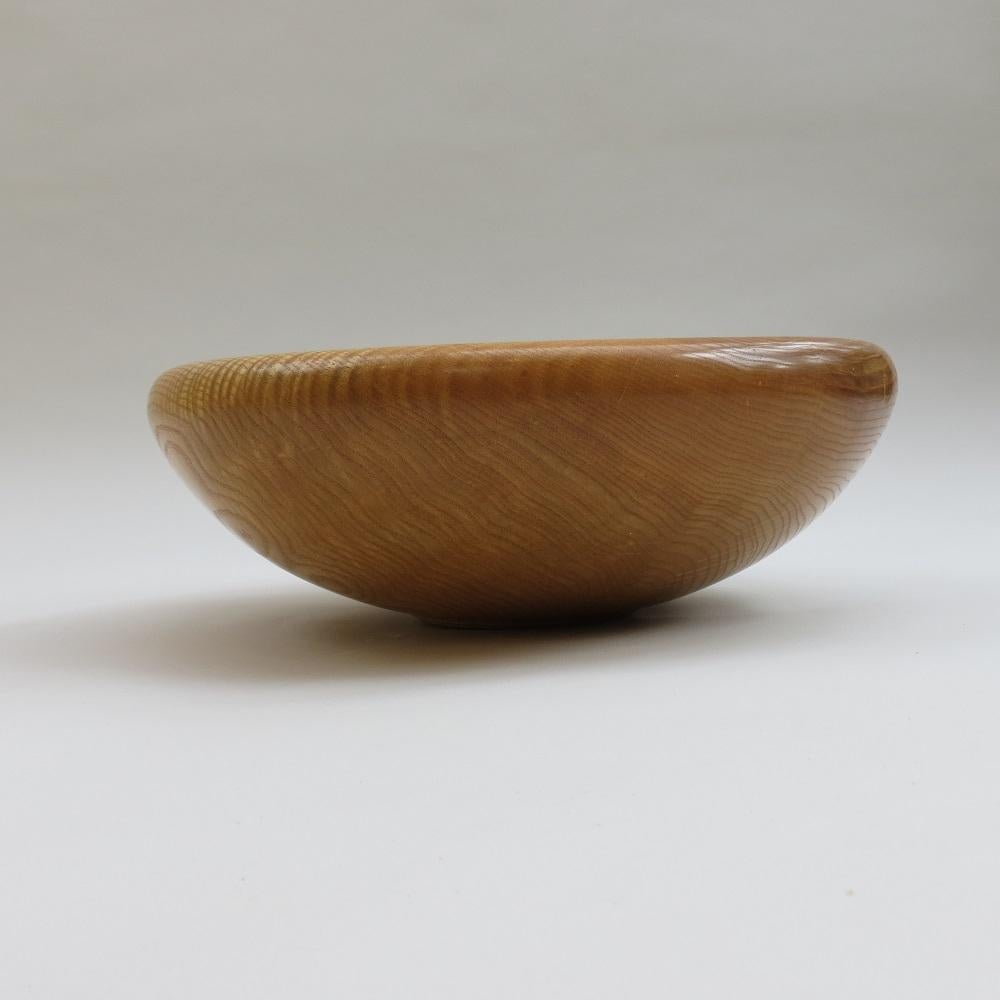 Very large hand turned Rippled Ash Bowl Made in England For Sale 2