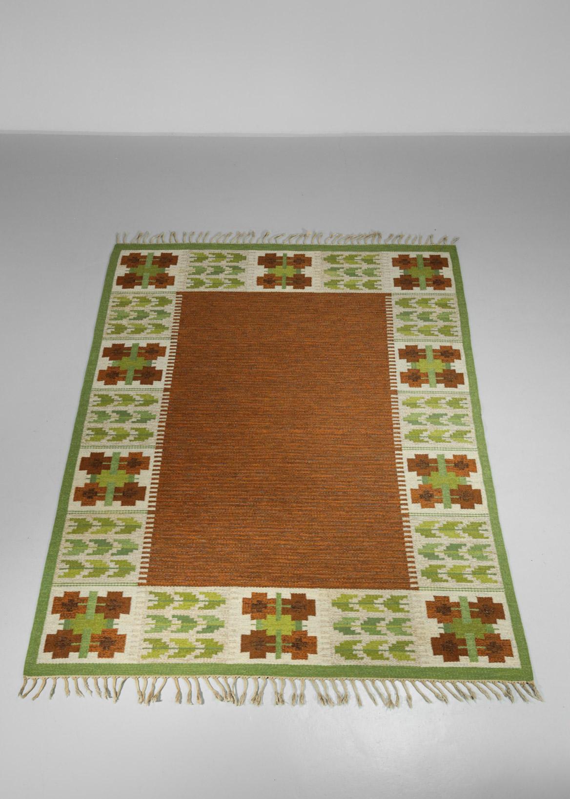 Very Large Hand Woven Scandinavian Rug from the 60's by Berit Woelfer For Sale 1