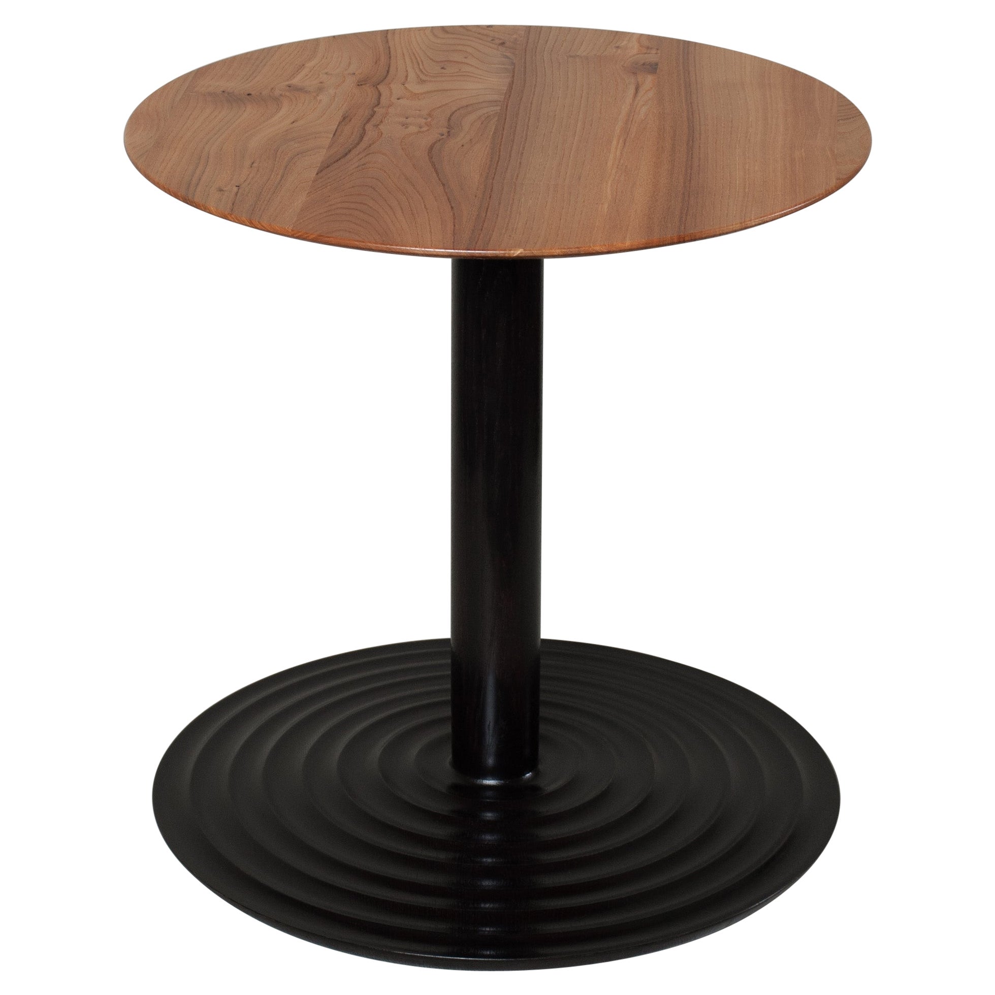 Très grande table d'appoint en orme anglais et frêne ébonisé, fabriquée à la main