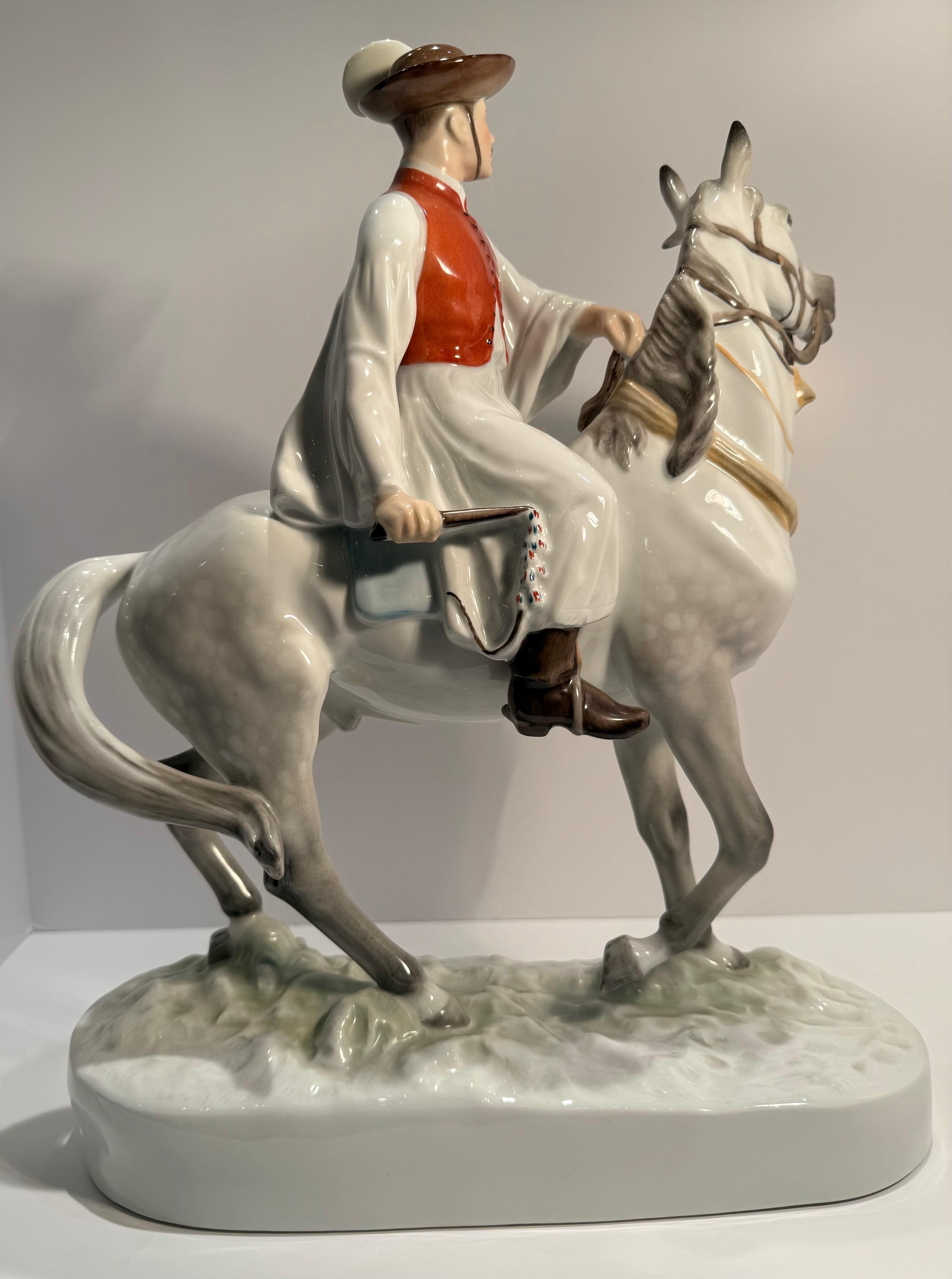 Gran figura de porcelana húngara Herend Csikós a caballo de gran calidad en venta 2