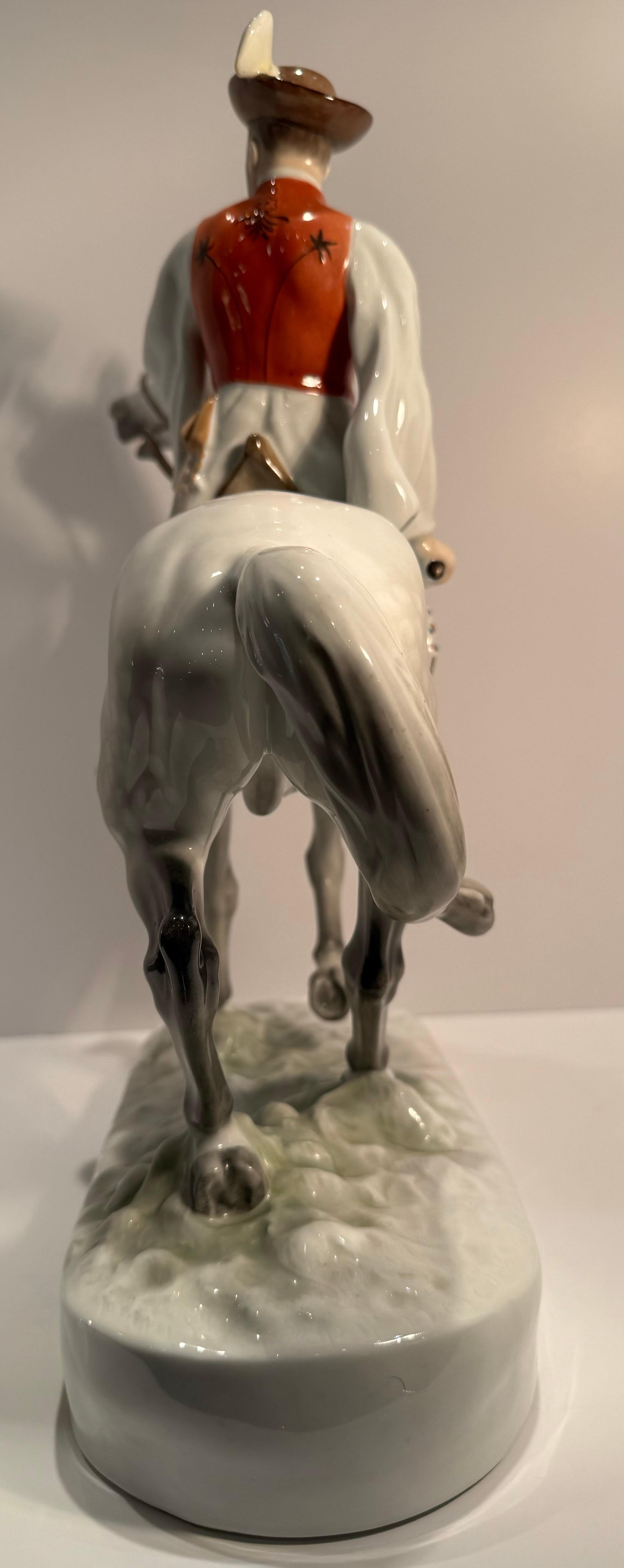 Gran figura de porcelana húngara Herend Csikós a caballo de gran calidad en venta 3