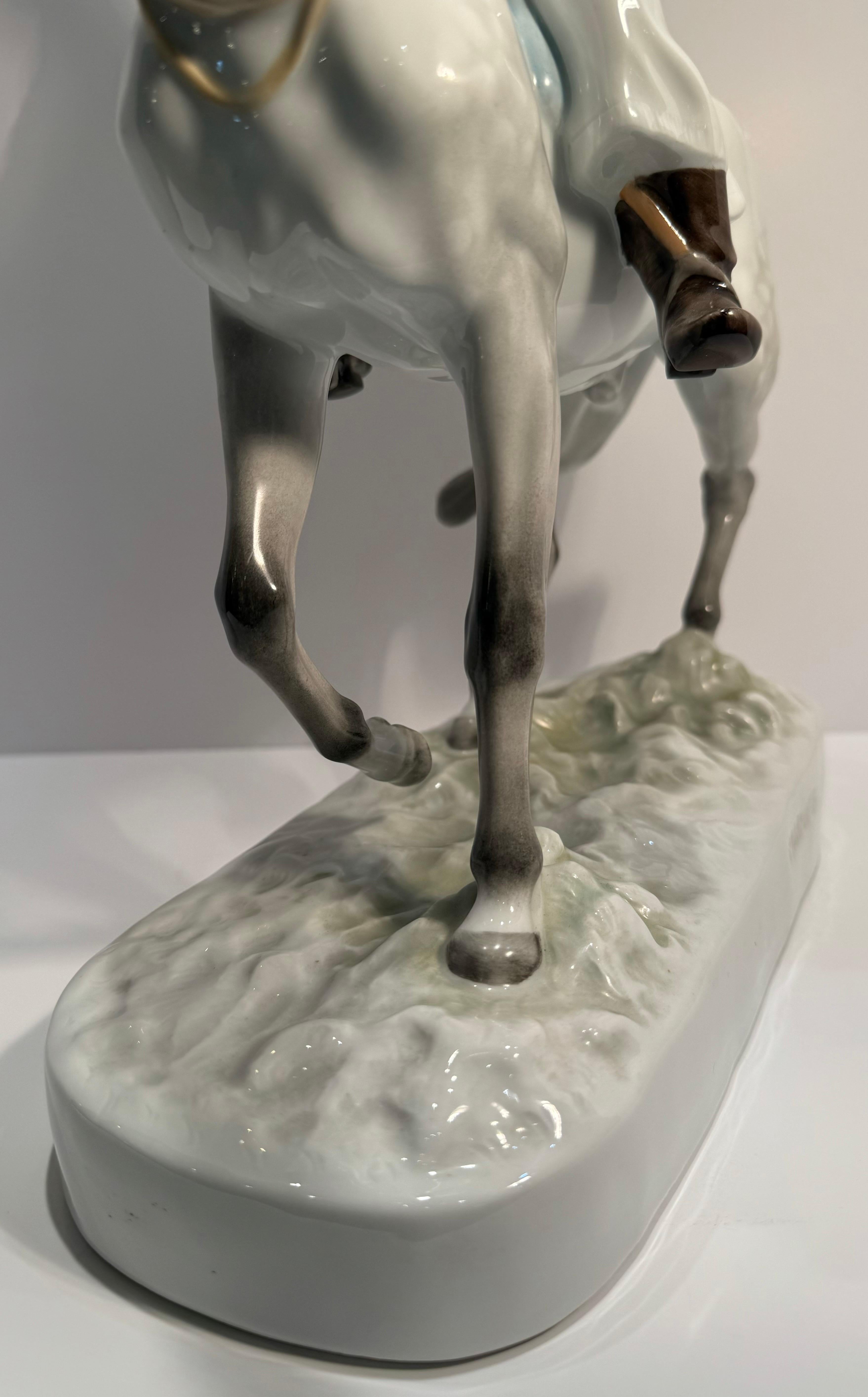 Gran figura de porcelana húngara Herend Csikós a caballo de gran calidad Húngaro en venta