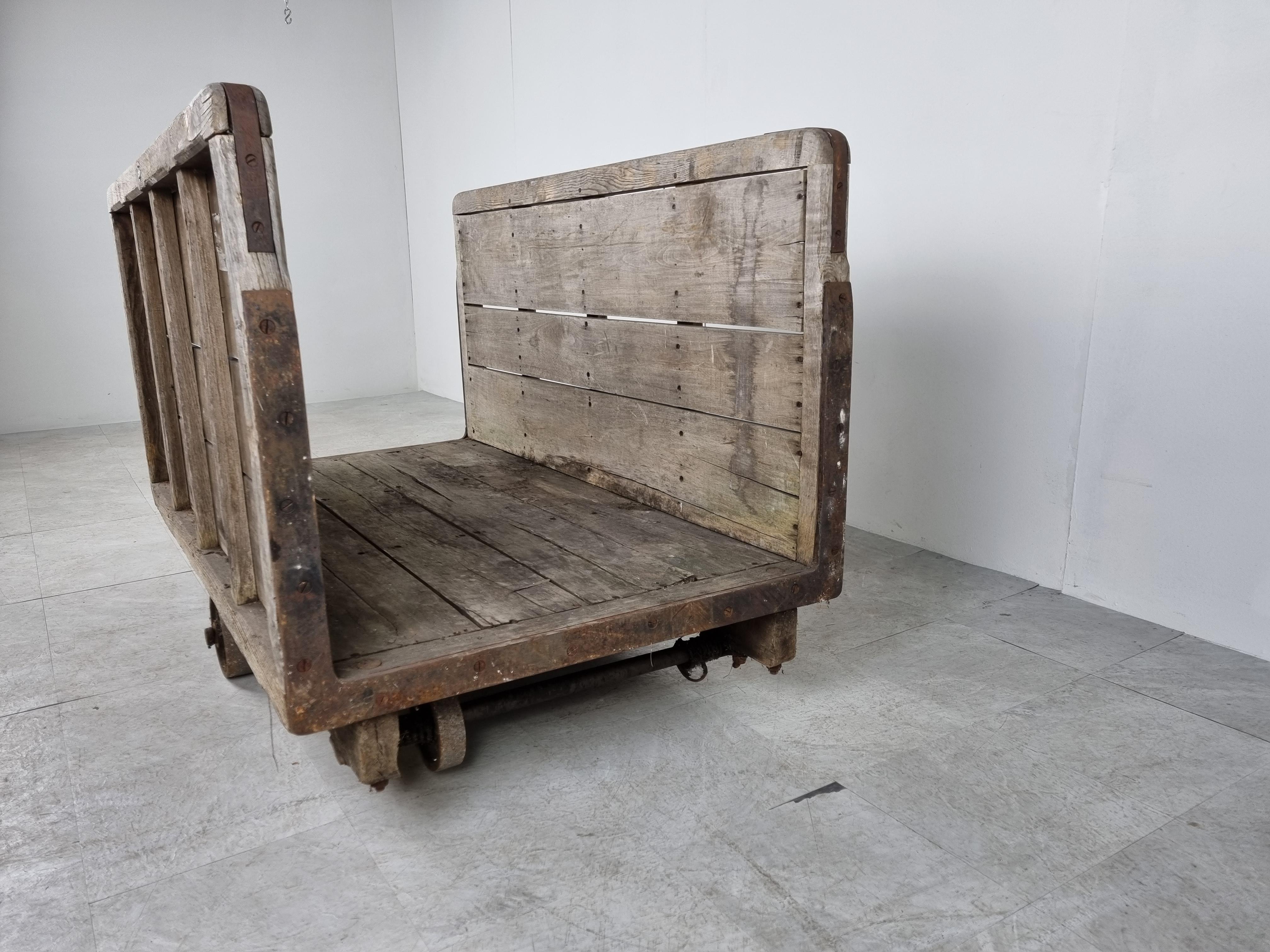 Very Large Industrial Steel and Wooden Trolley, 1900s For Sale 2