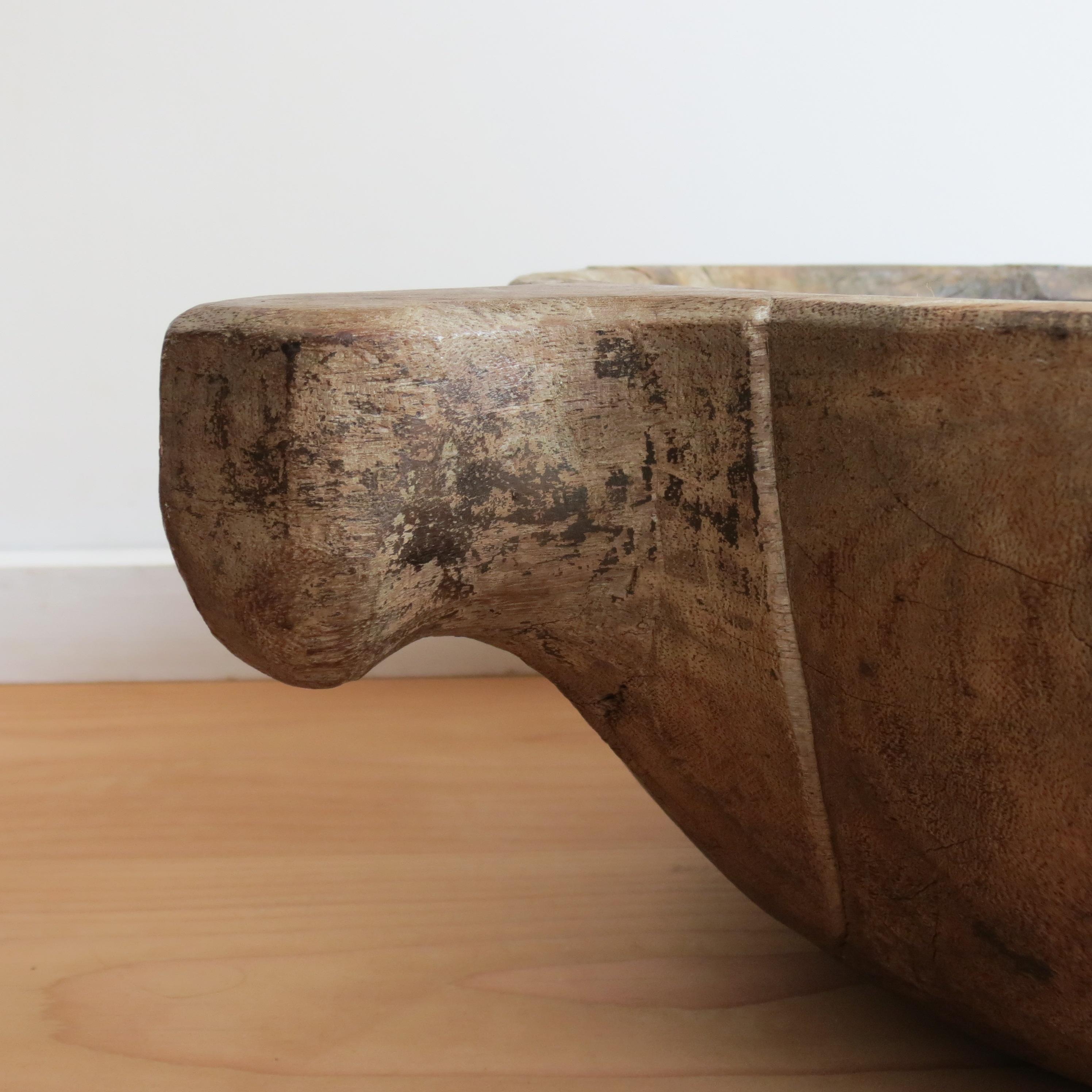 Very large Iroko Wooden Bowl with Handles Wabi Sabi Style In Good Condition In Stow on the Wold, GB