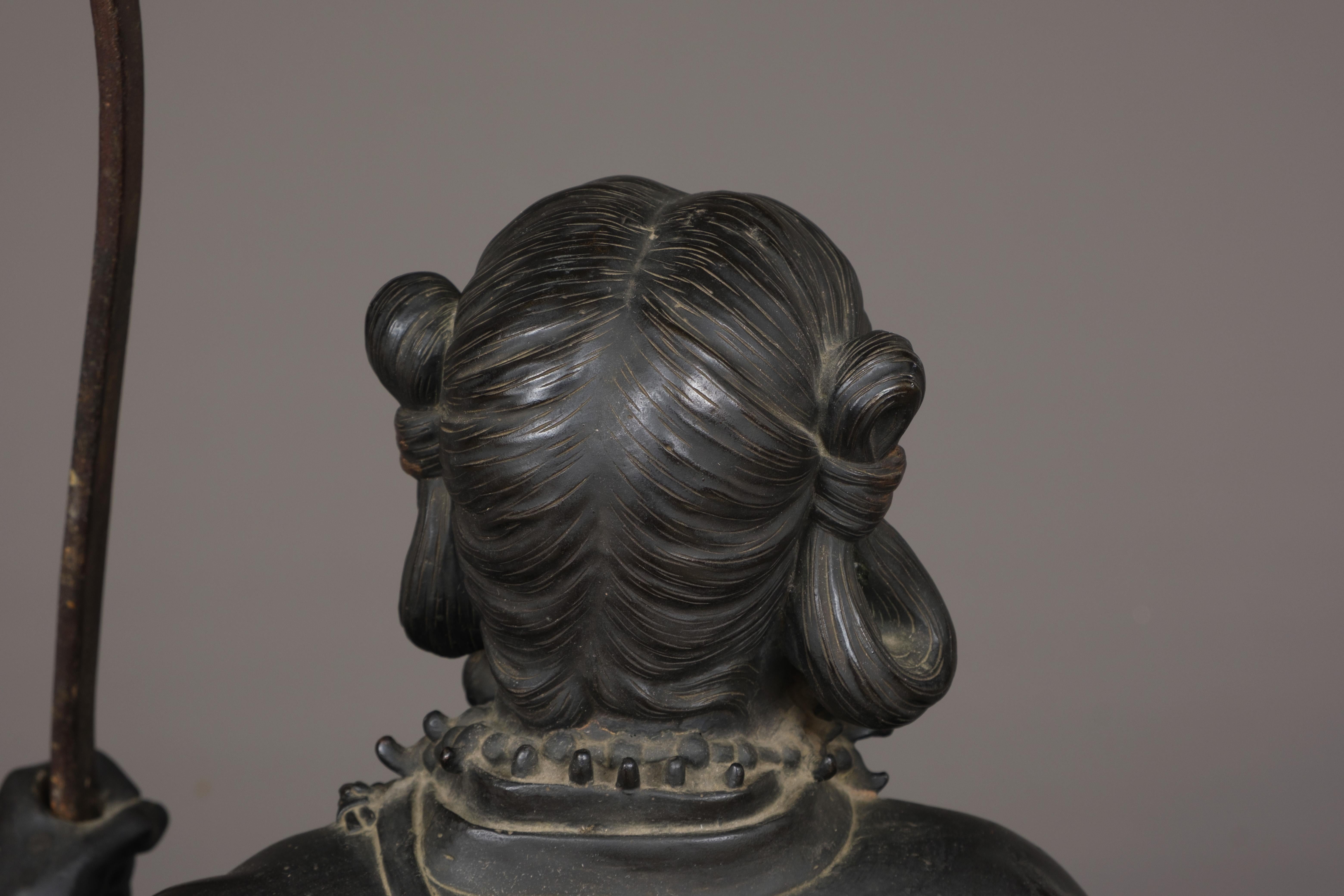 Very large Japanese bronze figure of Emperor Jimmu 神武天皇 (Jinmu’tennô) 4