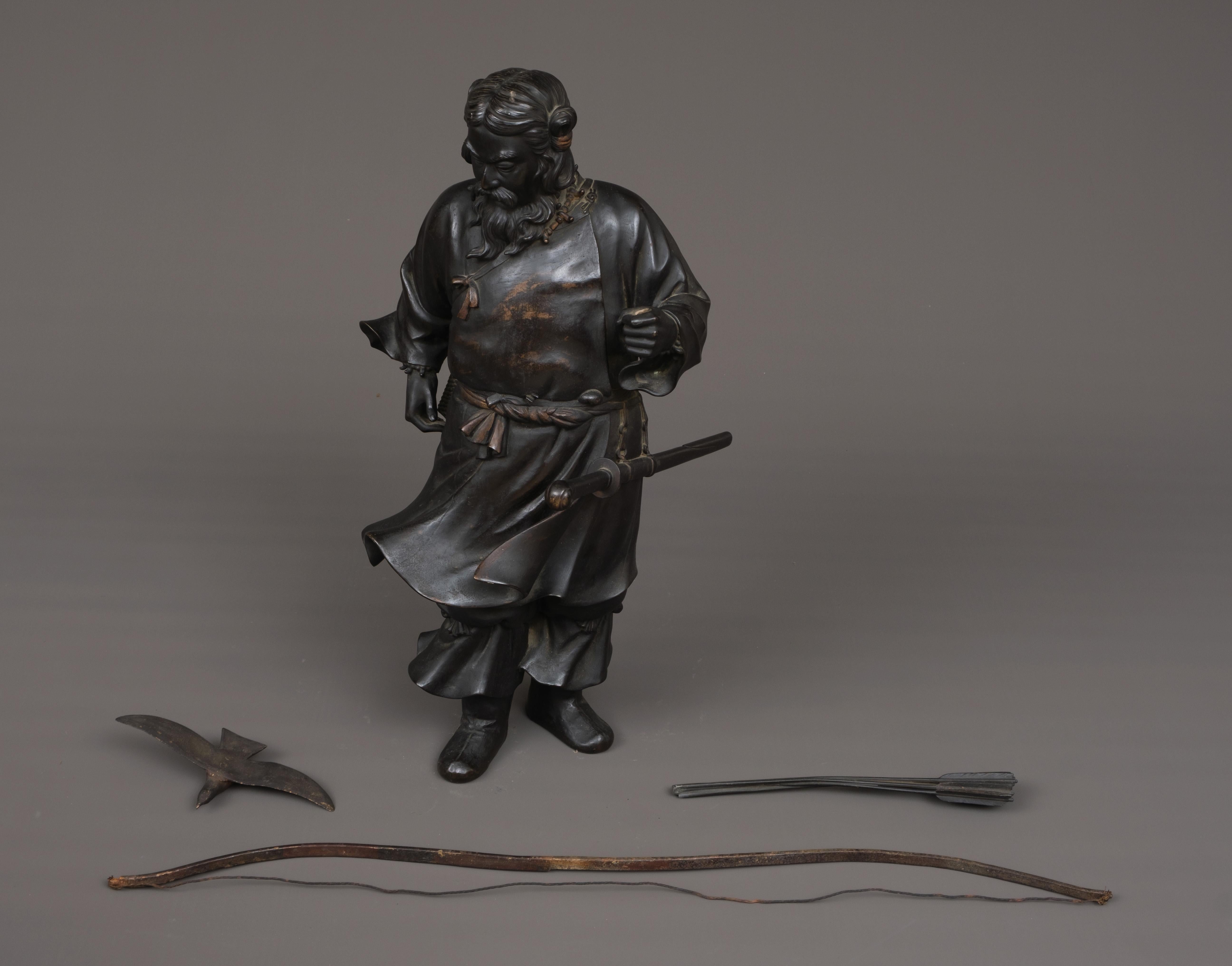 Very large Japanese bronze figure of Emperor Jimmu 神武天皇 (Jinmu’tennô) 10