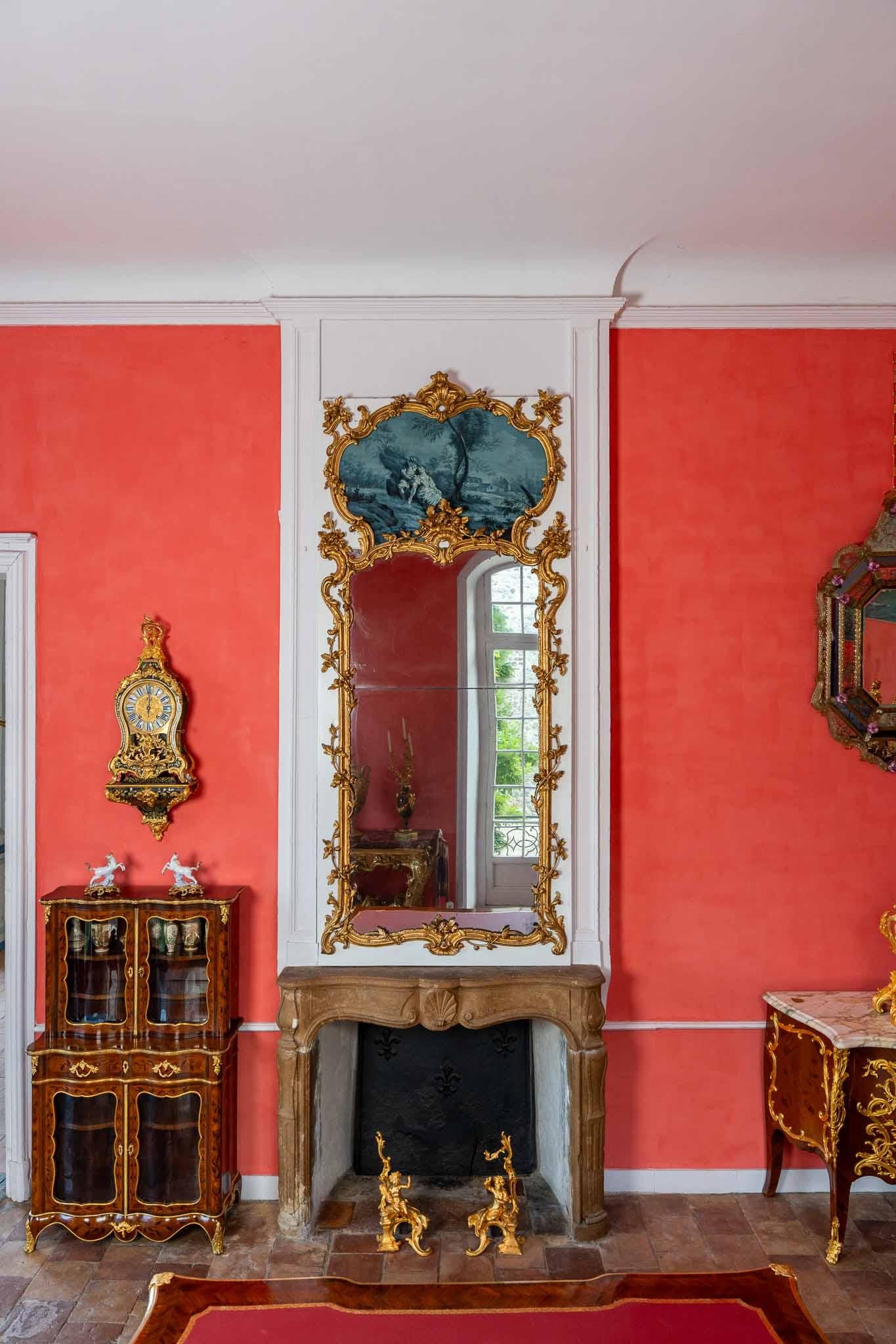 Doré Très grand miroir d'époque Louis XV en vente