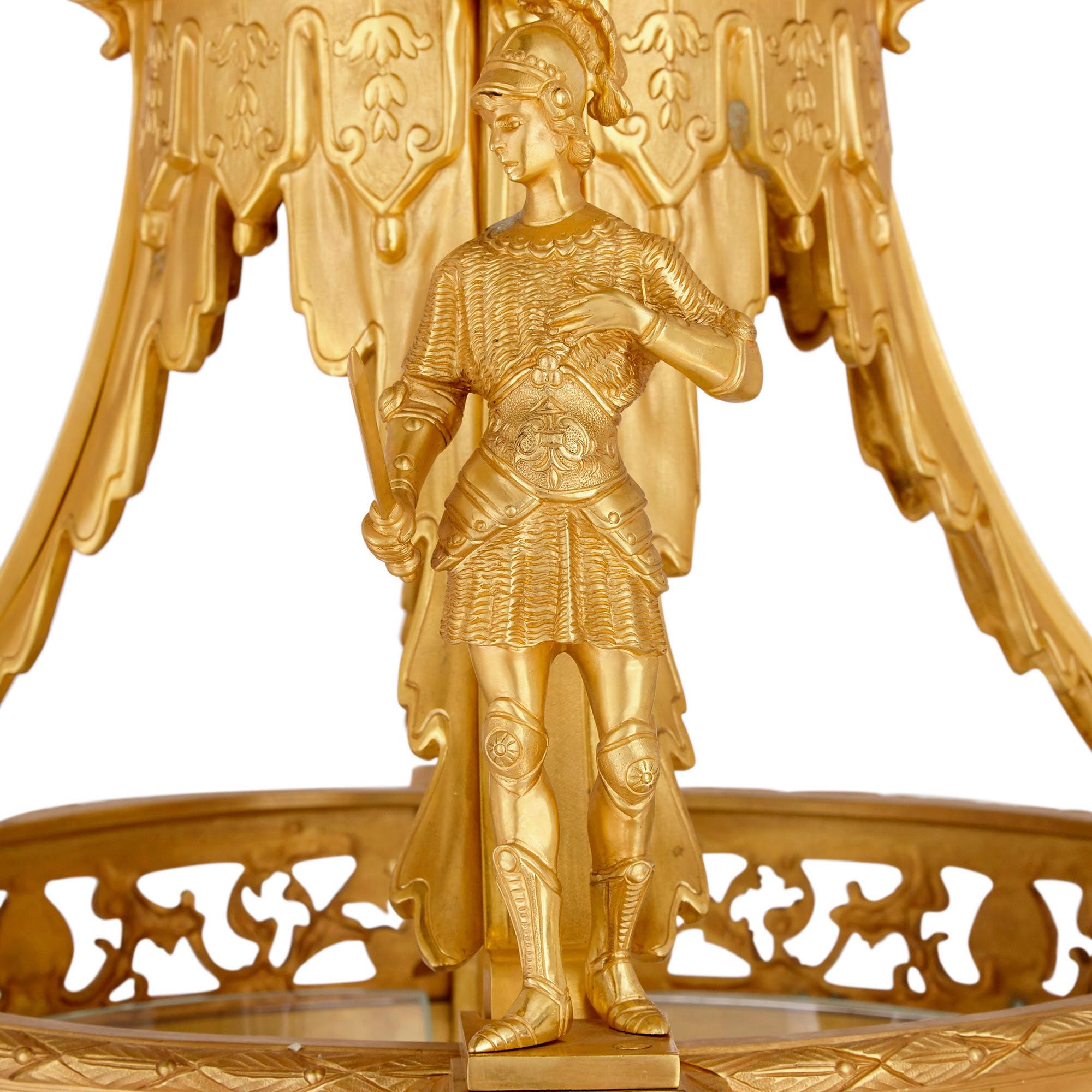 Doré Très grande lanterne de style Louis XV en bronze doré en vente