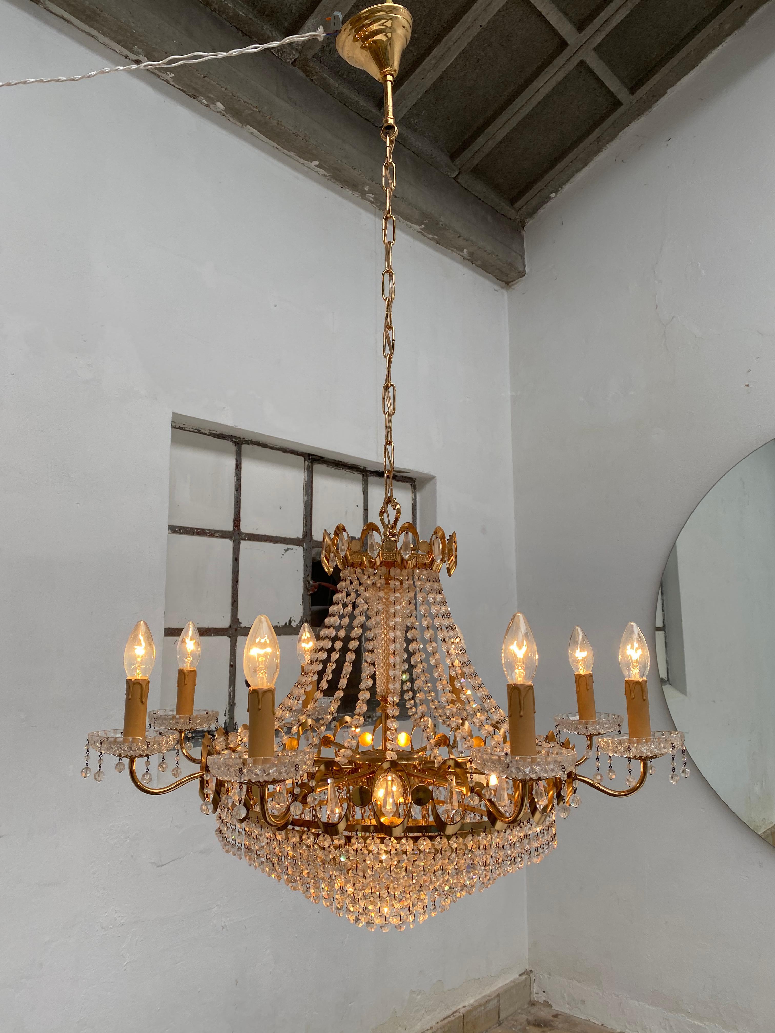 Metal Very Large Luxurious Palwa Crystal Gilt Brass Classic Chandelier Germany 1960's 