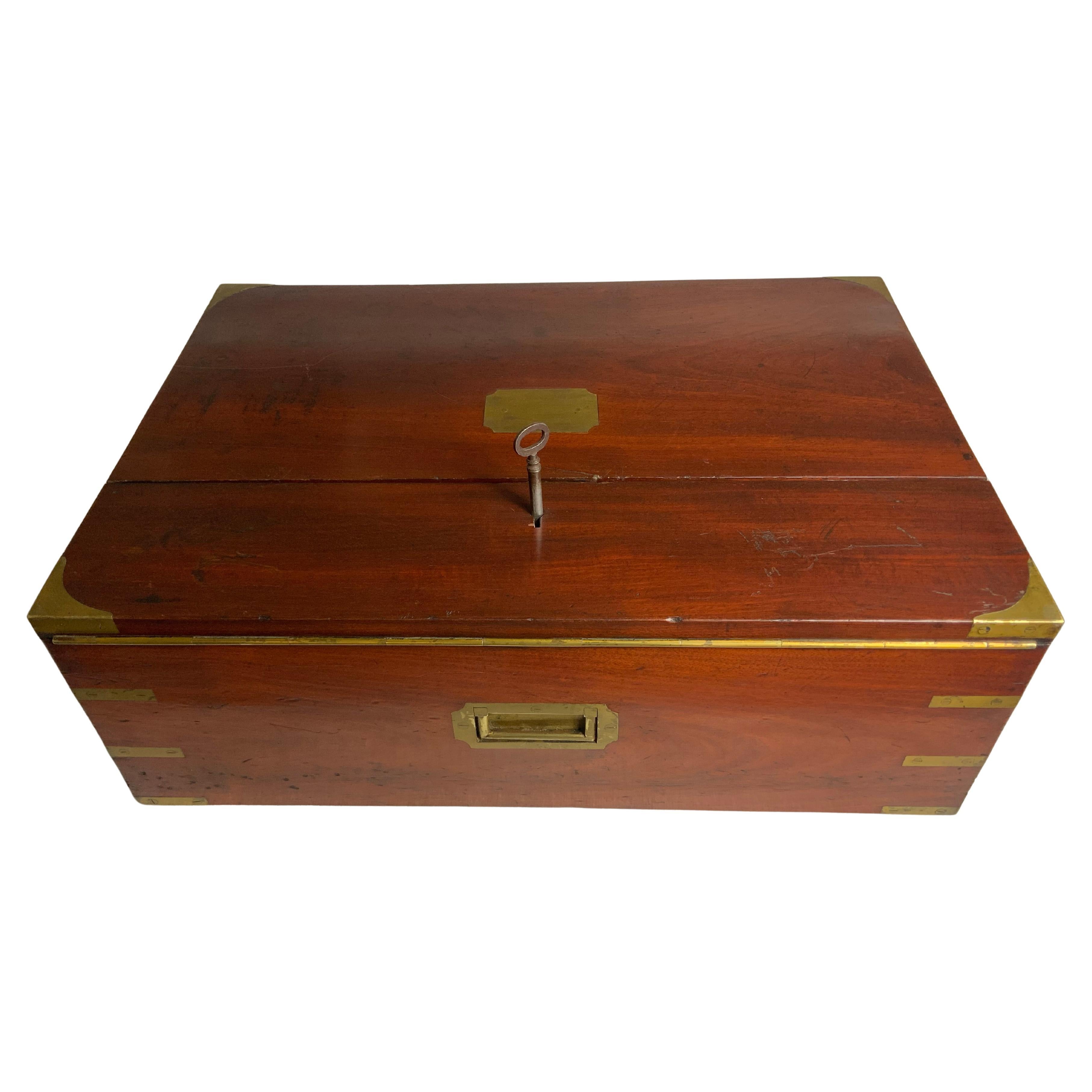 Scrivania molto grande in mogano / Campaigner