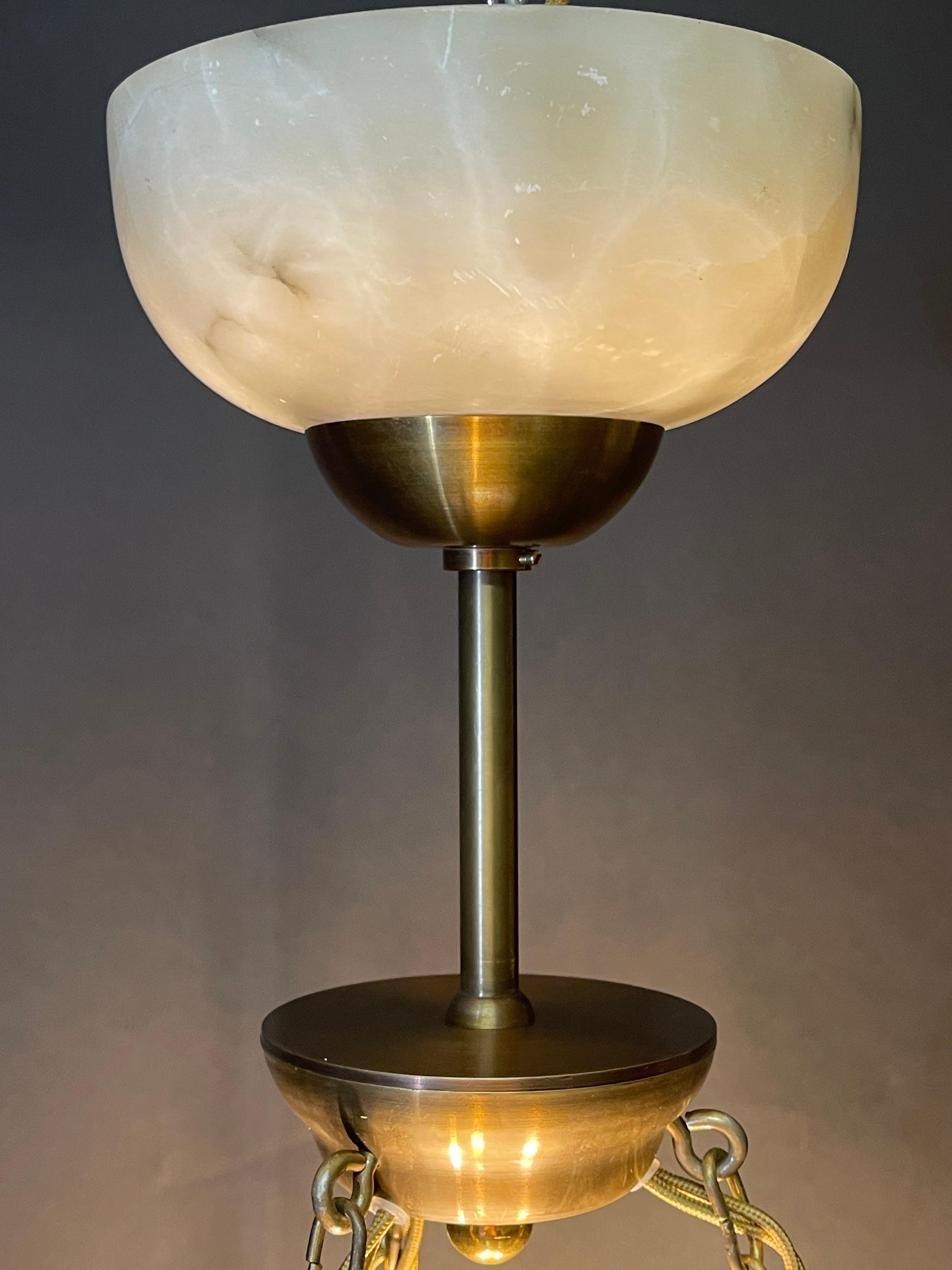 Très grand lustre à pendentif en forme de bol en albâtre marbré, France, vers 1925  en vente 5